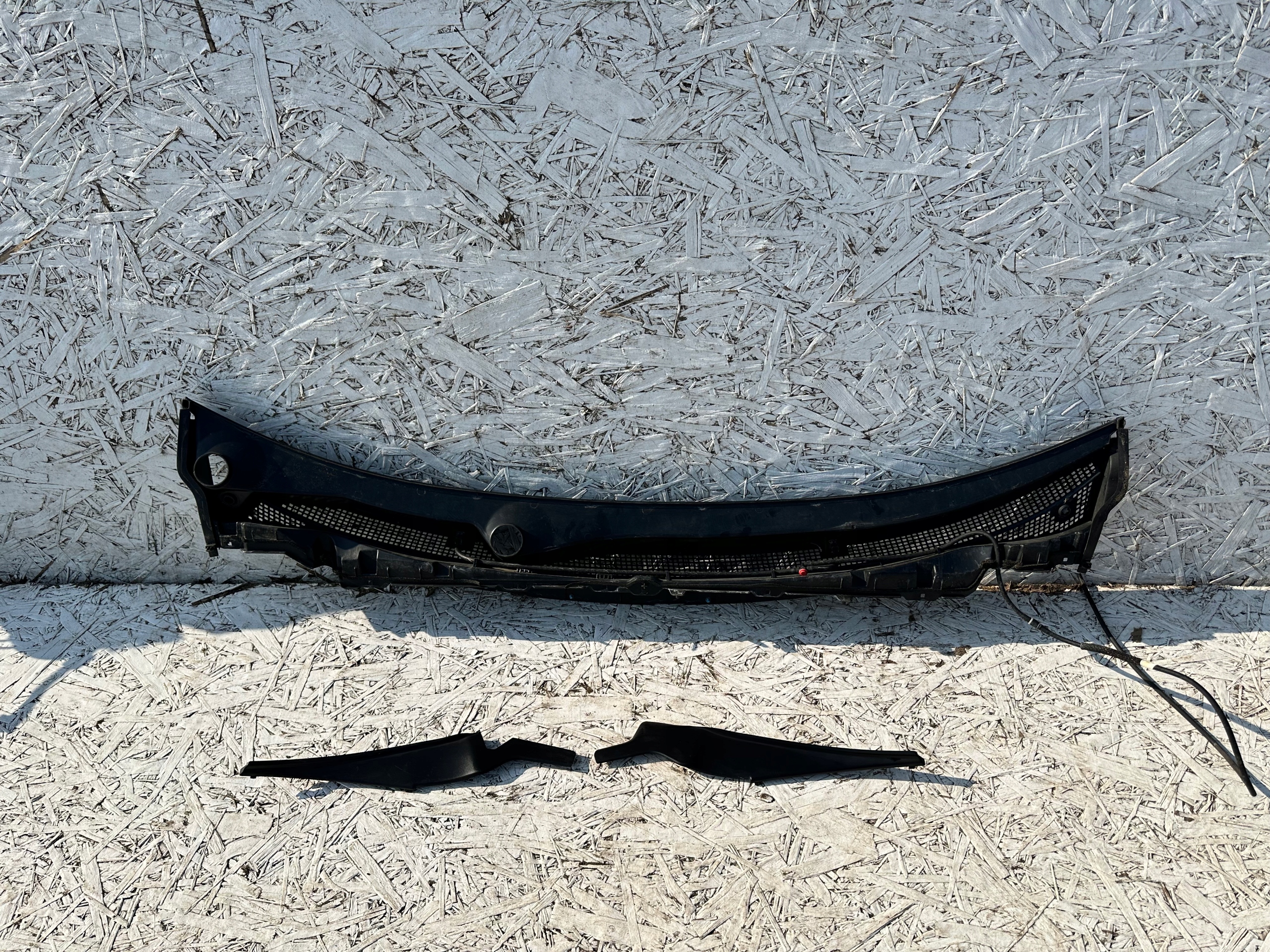 KADJAR PODSZYBIE GÓRNE ZAKOŃCZENIE PRAWE LEWE 668107243R 727608752R Typ samochodu Samochody osobowe