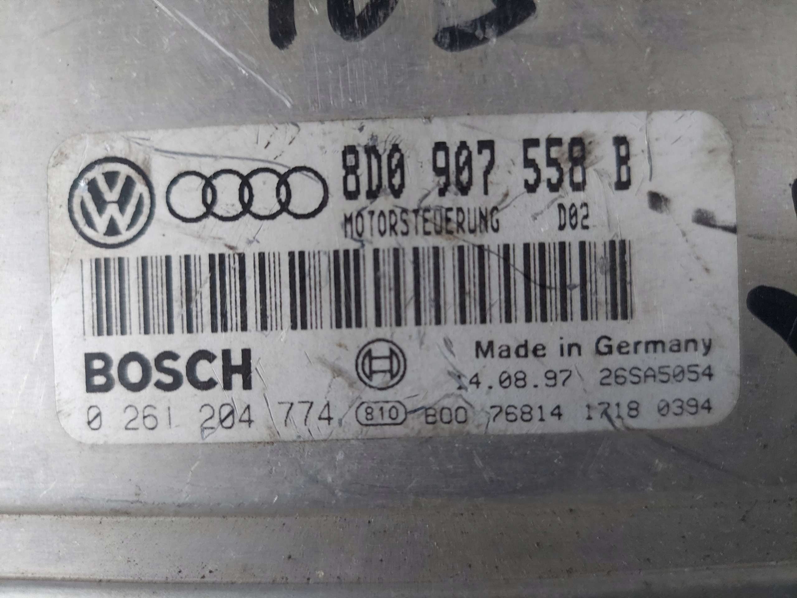 A4 B5 1.8 B 8D0907558B řídící jednotka motoru