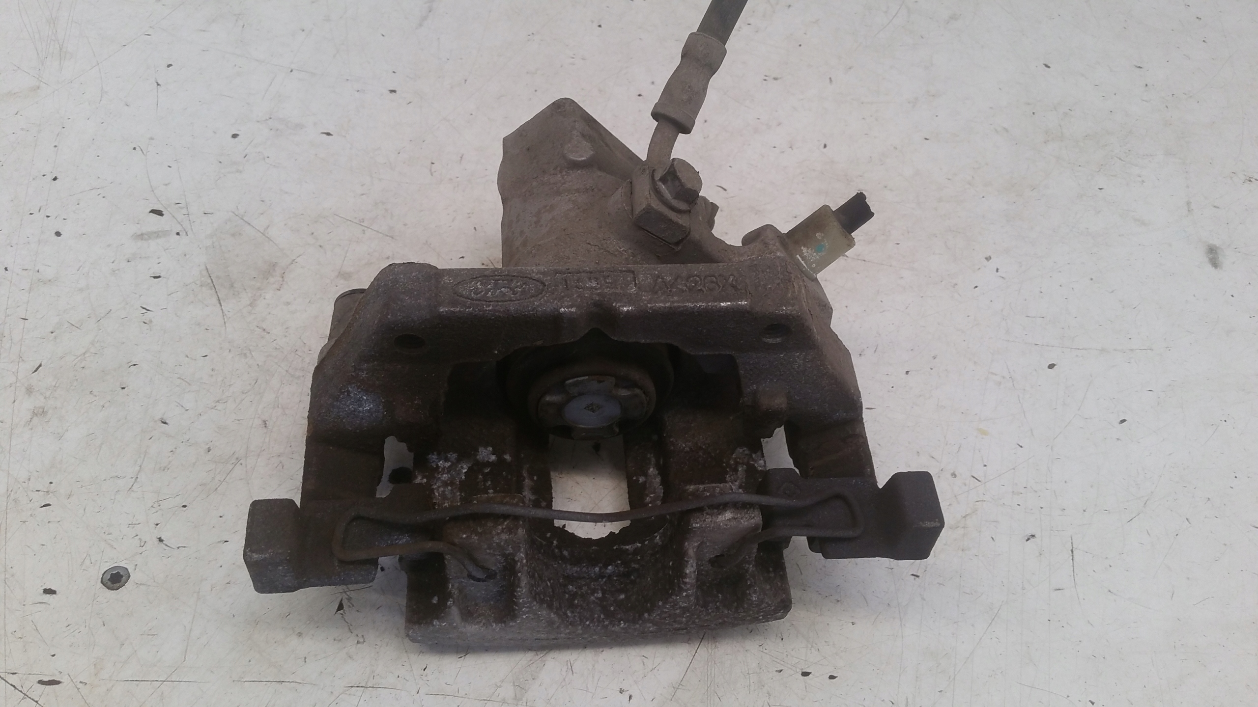 caliper left rear part Ford Fiesta MK8 ST
