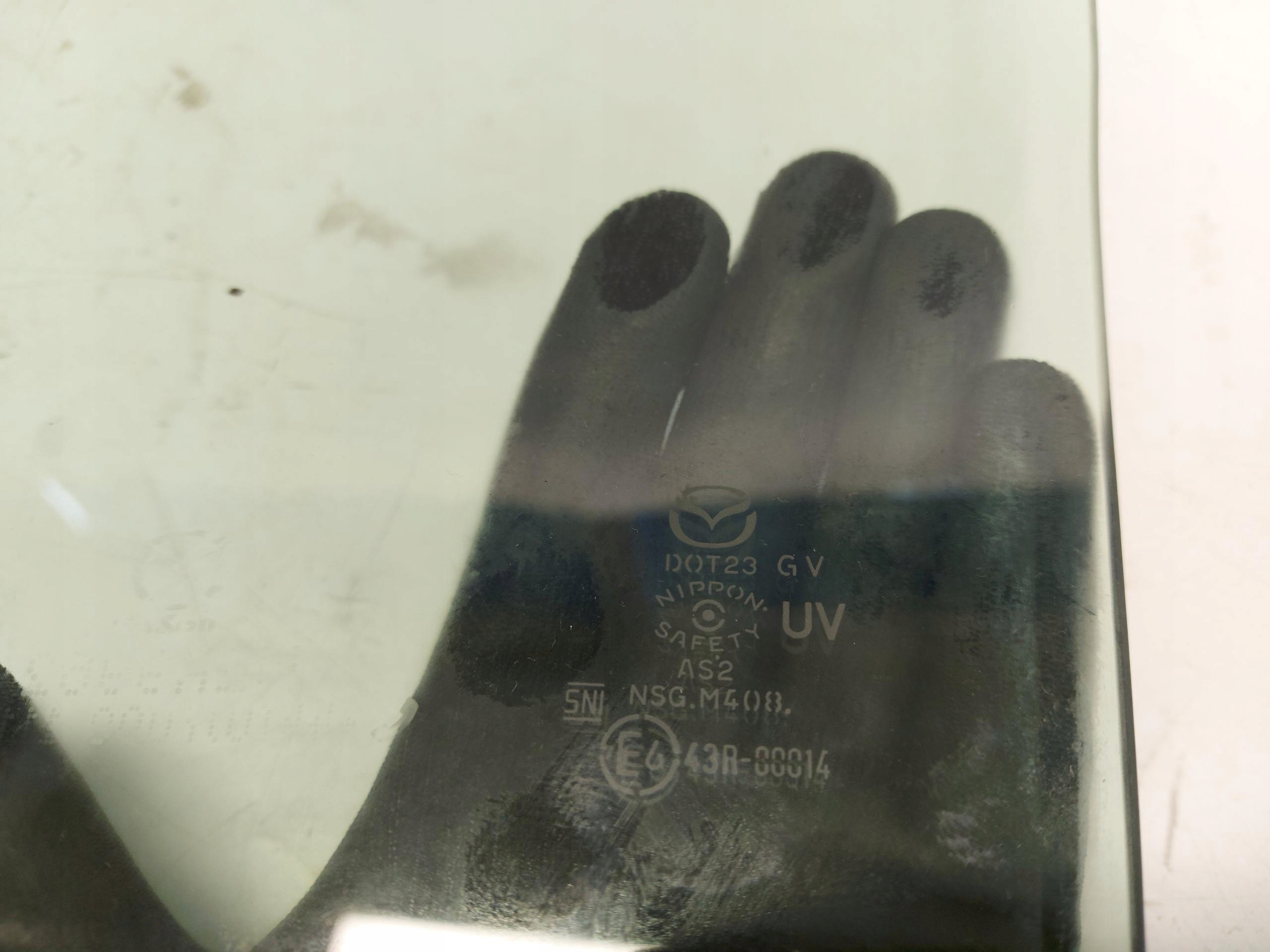 Mazda CX60 PHEV window door right rear part