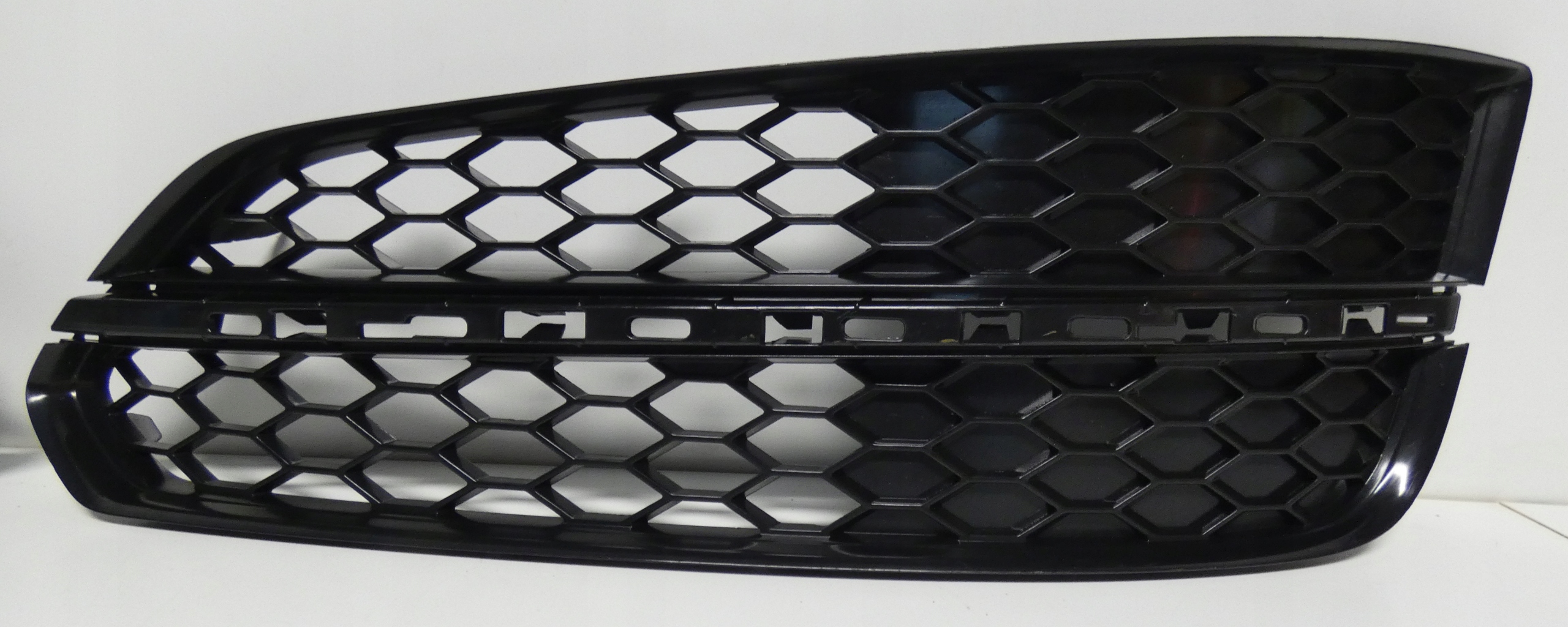 AUDI A8 S8 D4 2013-2018 4H0807680 4H0807679 KRATKI LÜFTUNGSGITTER DER STOSSSTANGE