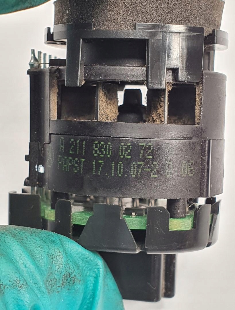 CZUJNIK TEMPERATURY MERCEDES W204 A2118300272 Producent części Mercedes-Benz OE