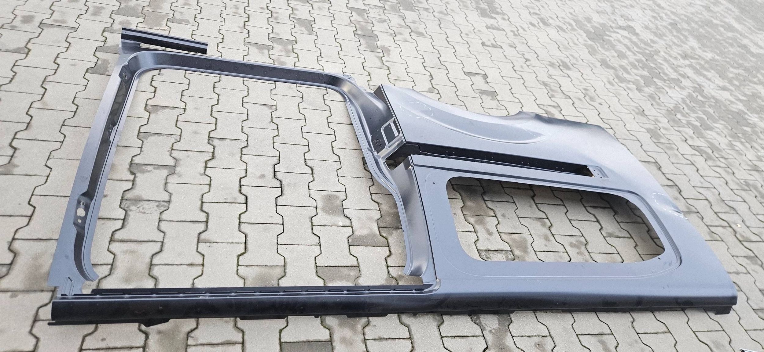 moulding pillar B right side Toyota Proace