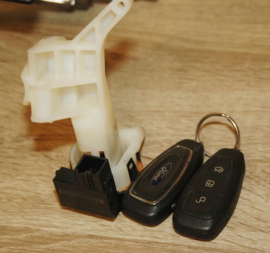 7S7T-19H386-DA 6E5T-15607-CA - ЗАМОК ЗАЖИГАНИЯ ПЕТЛЯ + 2 КЛЮЧА АВТОМОБИЛЯ FORD C-MAX II MK2 2012