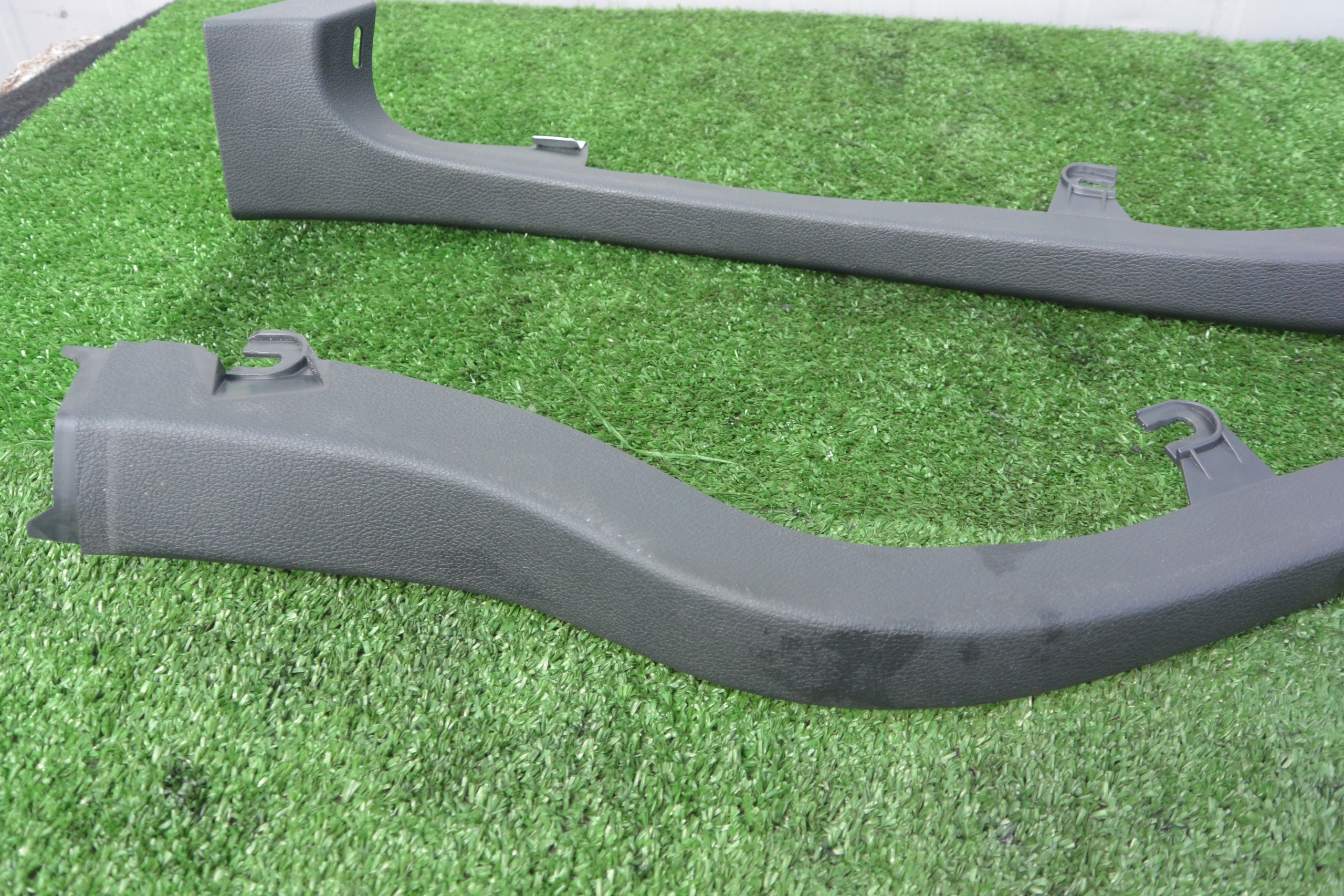 OSŁONA PLASTIK NADKOŁA KPL VW PASSAT CC LIFT Numer katalogowy części 3C8867766 3C8867765