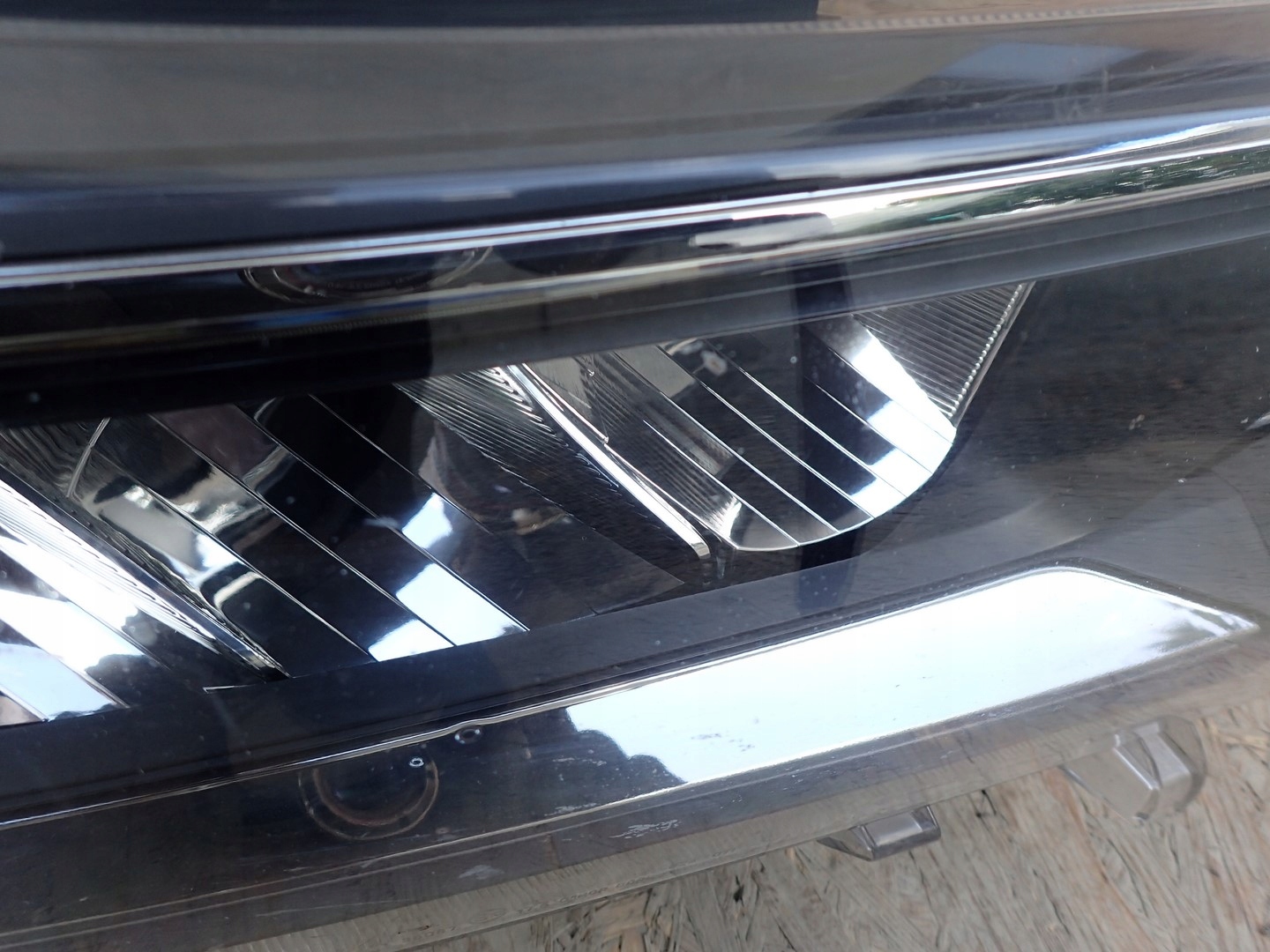 light right REFLEKTOR FULL LED TOYOTA RAV 4 V A5