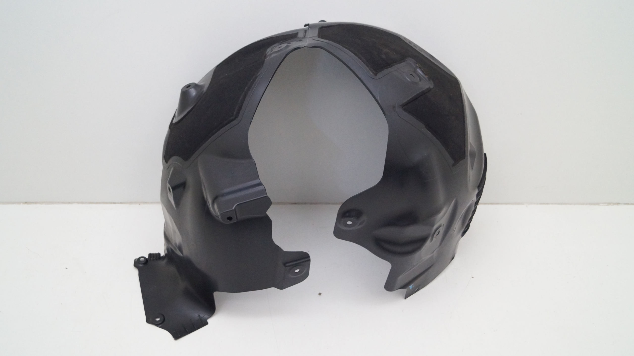 TESLA Y 20-24 NADKOLE PRZEDNIE LEWE T