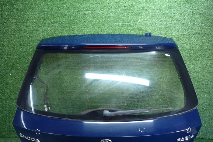 SKODA FABIA III HB boot doors rear part