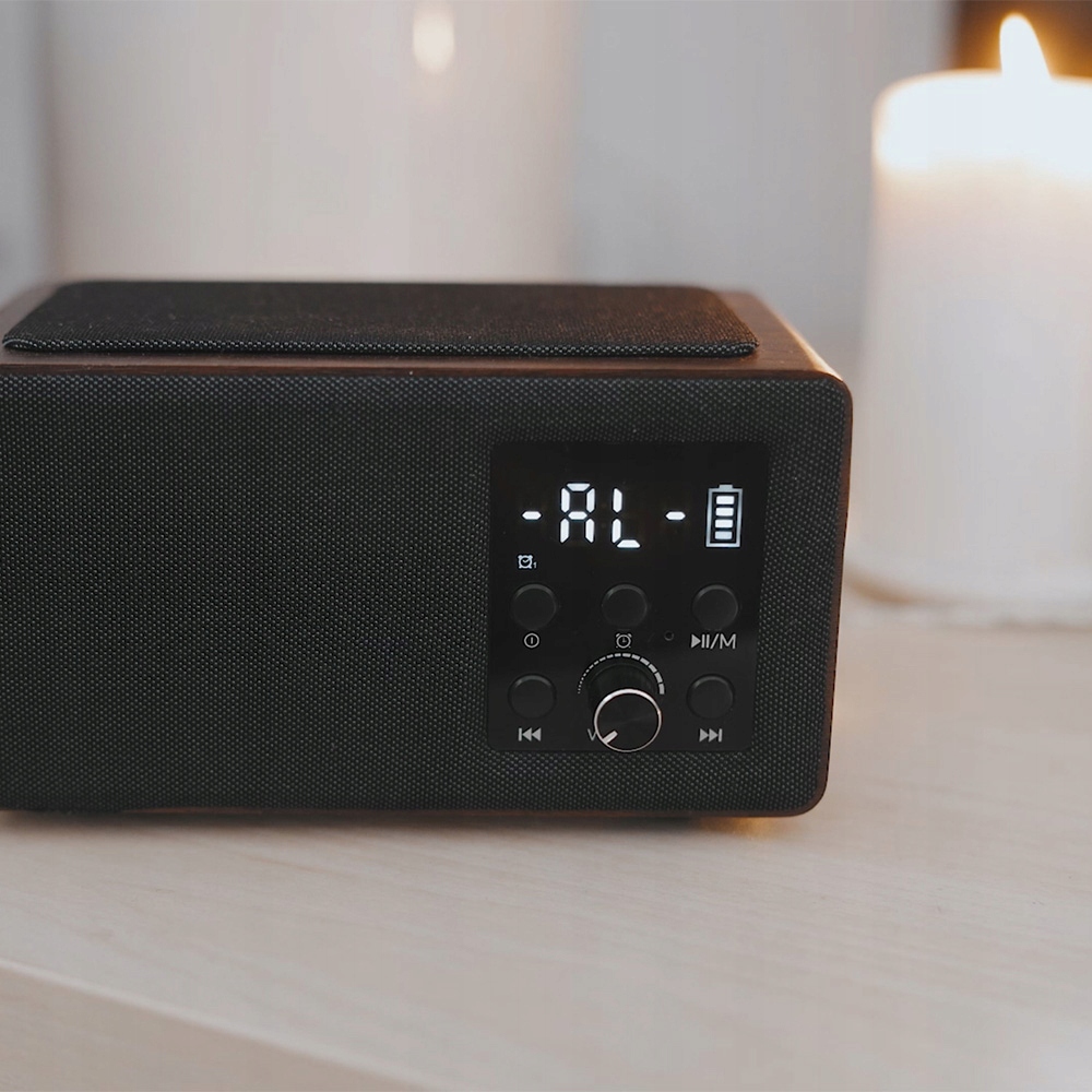 RADIOBUDZIK ŁADOWARKA INDUKCYJNA BLUETOOTH MANTA Radio FM