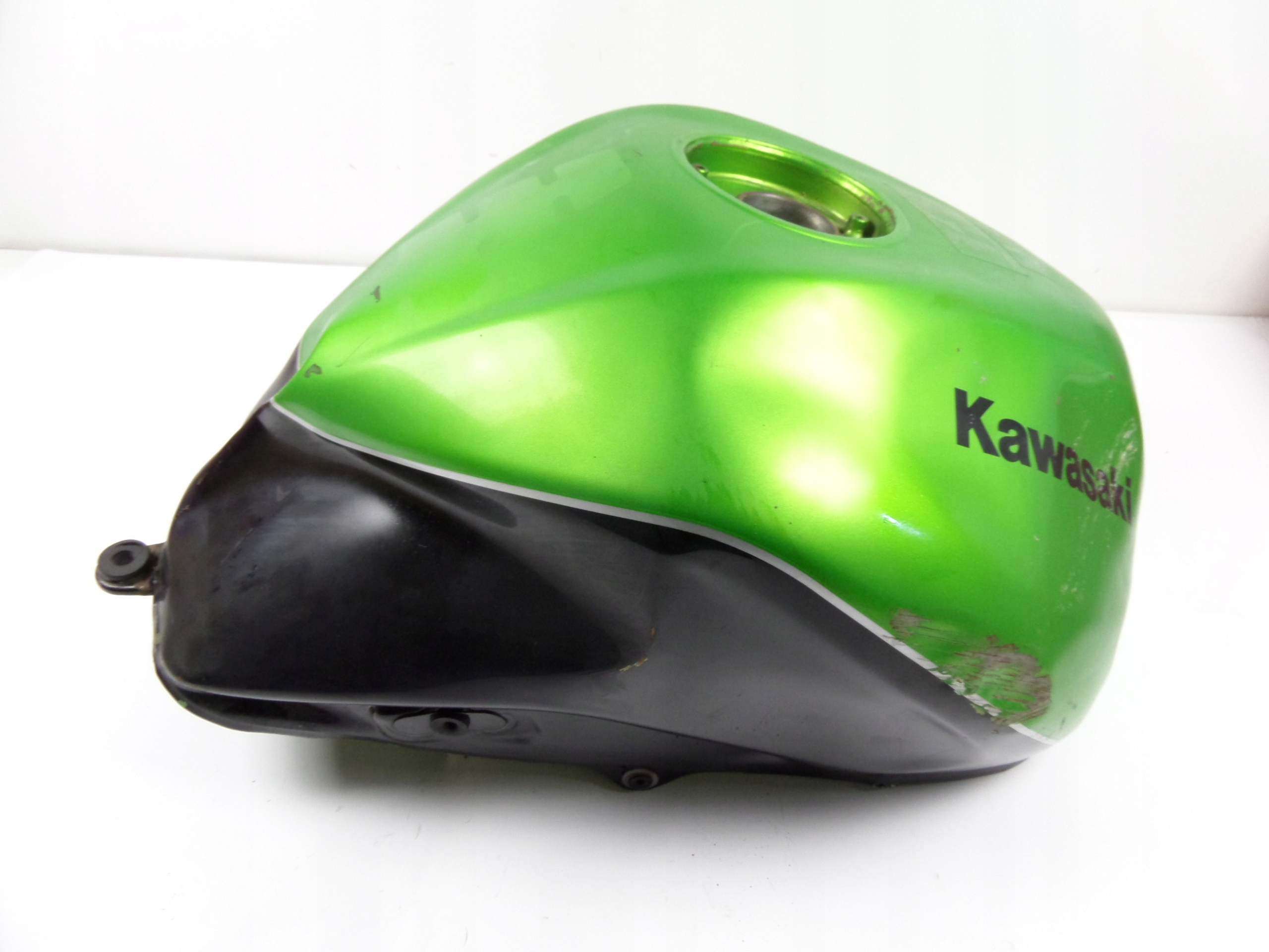 ZBIORNIK PALIWA SZCZELNY KAWASAKI Z 750 Z750 07-13 za 160.00PLN z