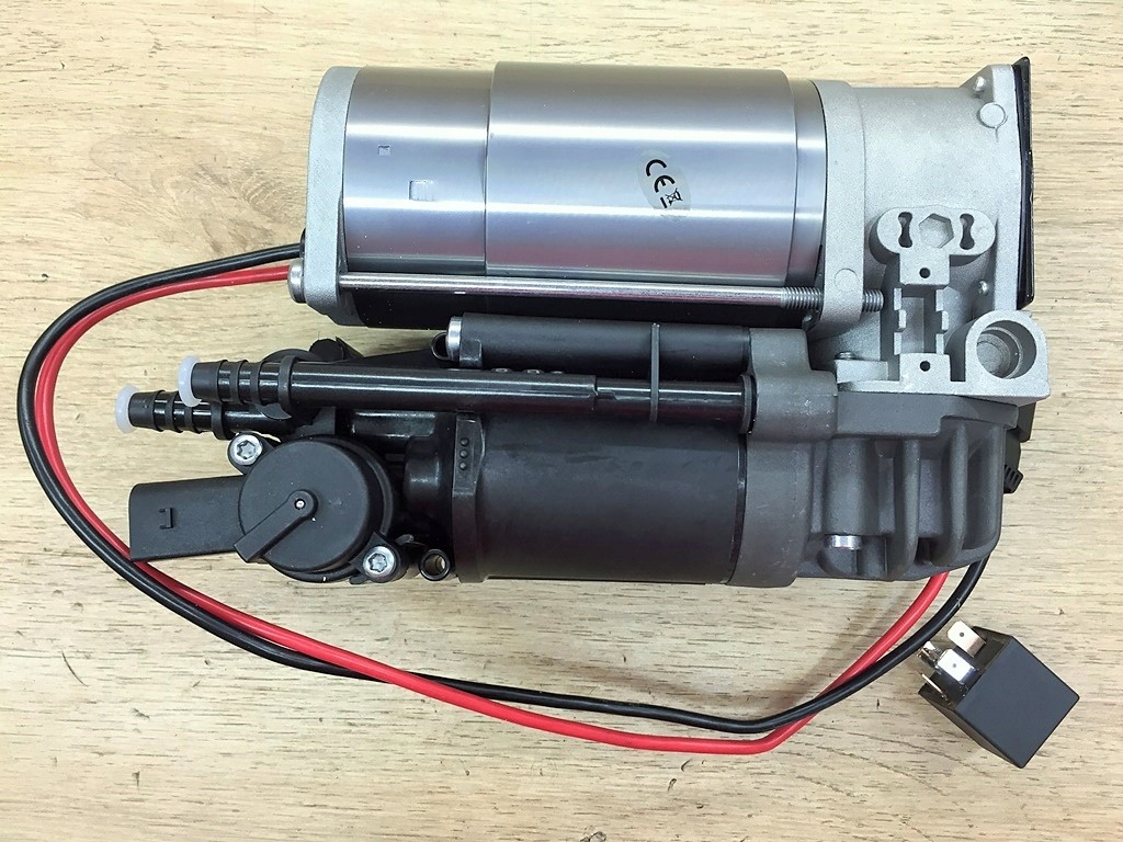 6875176 - Компрессор насос подвески BMW F01 F02 LIFT
