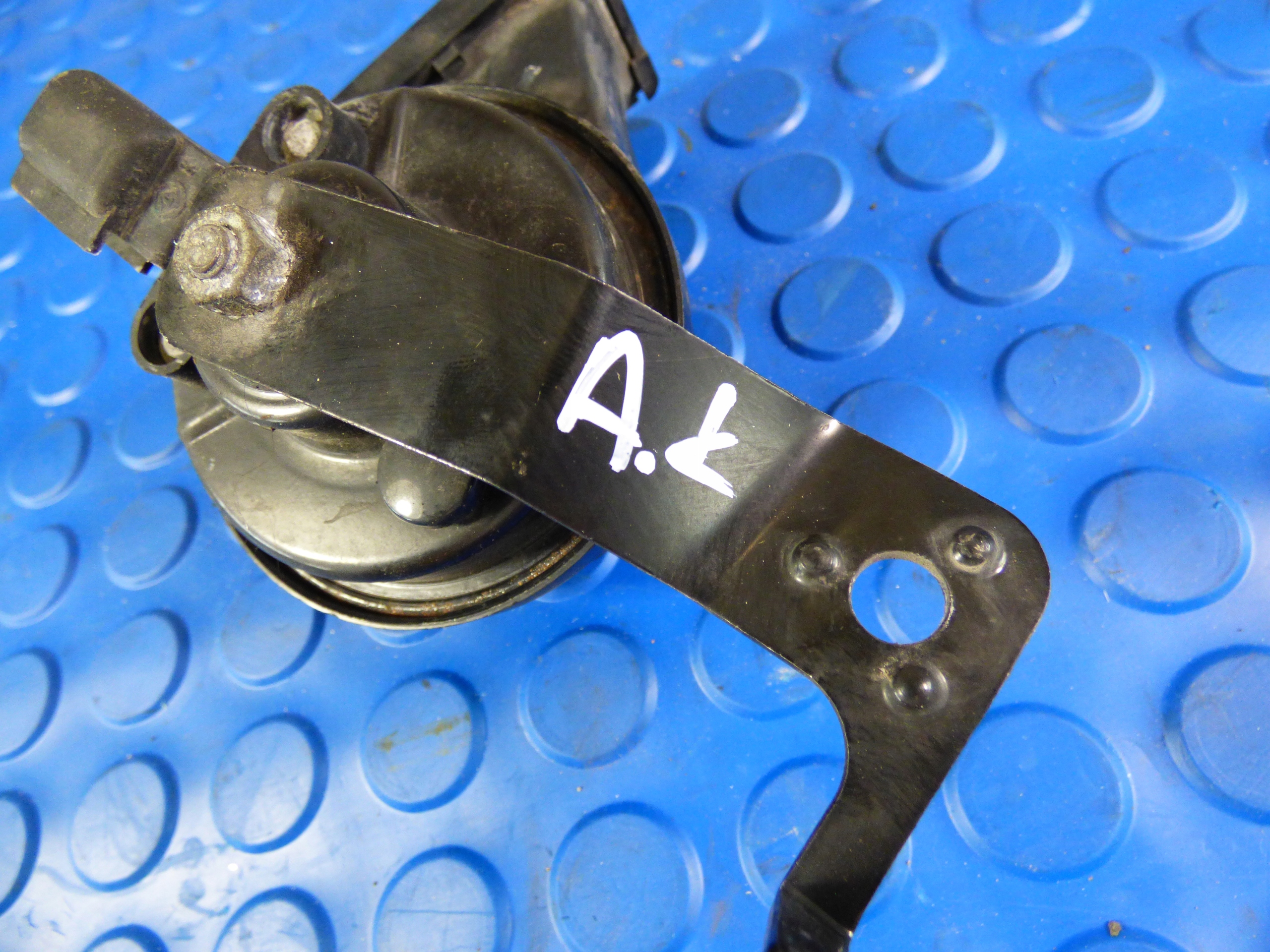 sygnal sound 13479898 OPEL ASTRA V K
