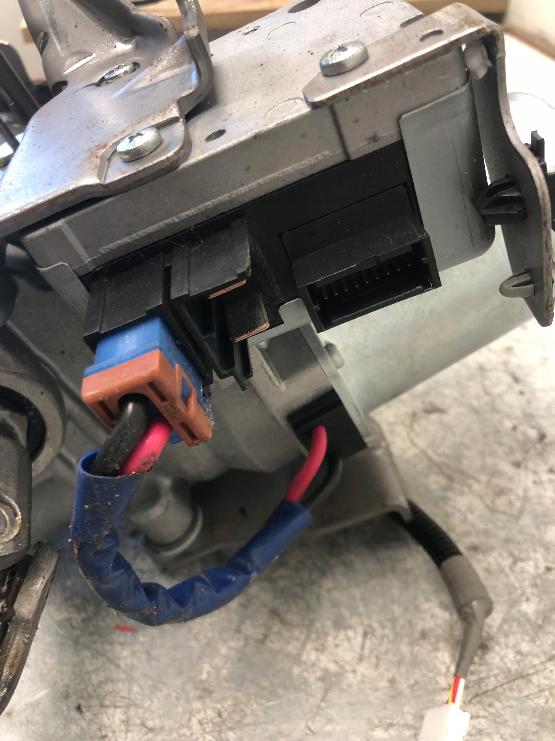 control electrics NISSAN NOTE E11 28500-9U02A