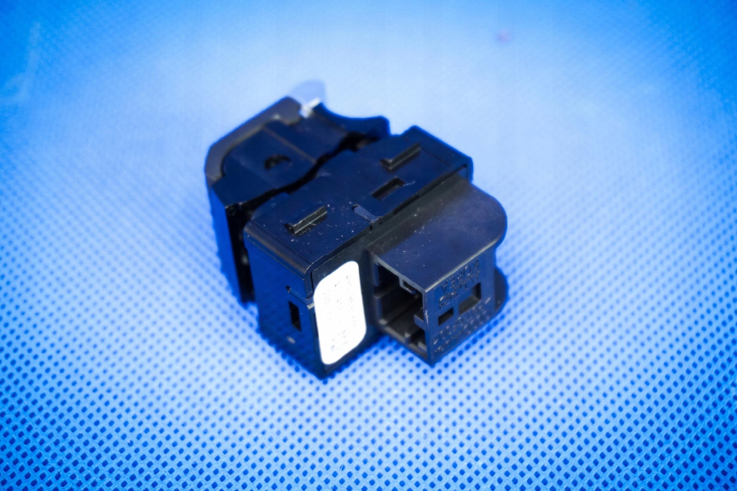 switch windows Audi A4 S4 A5 8W Q5 80 4M0959855
