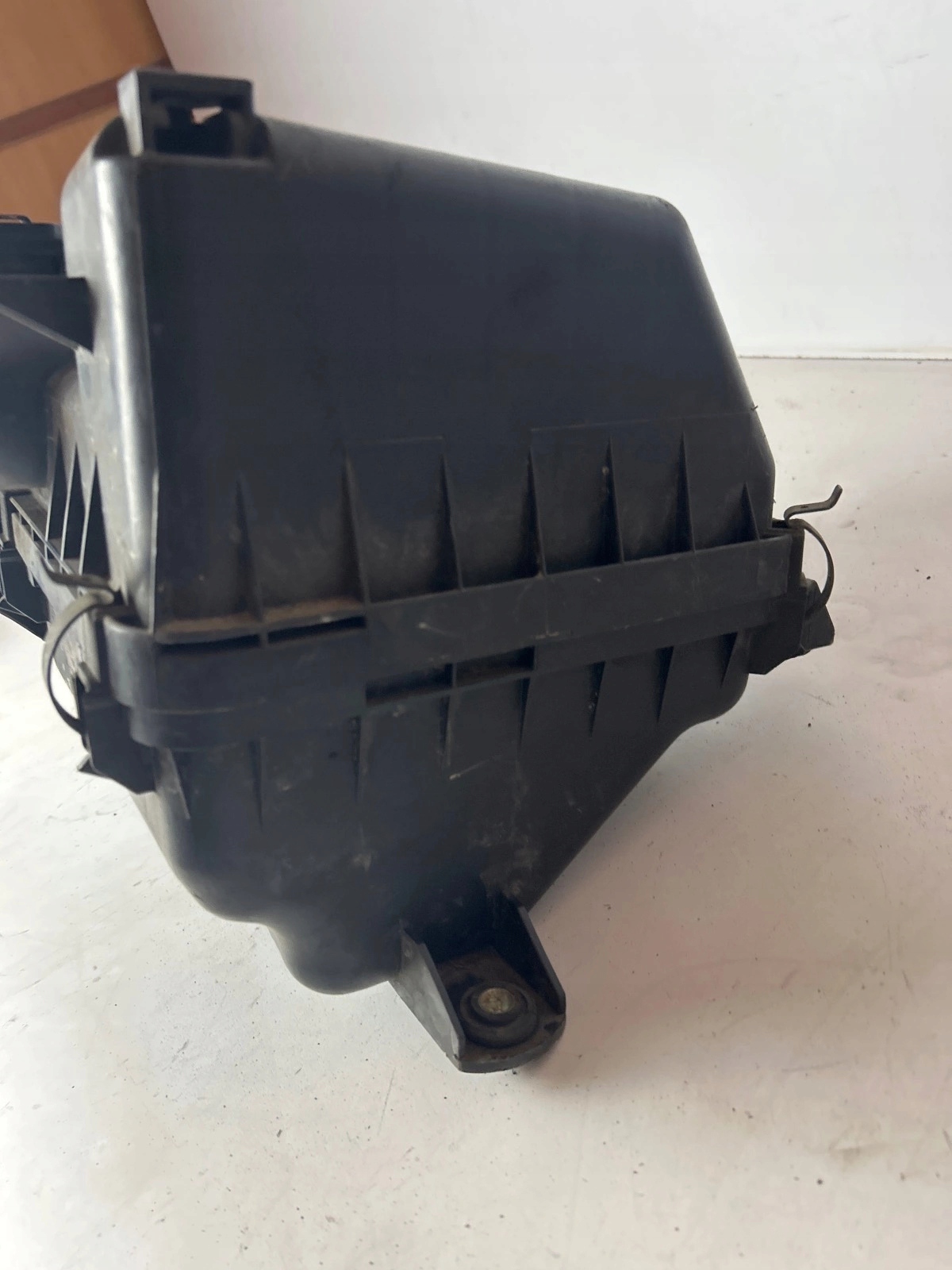Gehäuse filter luft Mitsubishi L200 IV 2.5