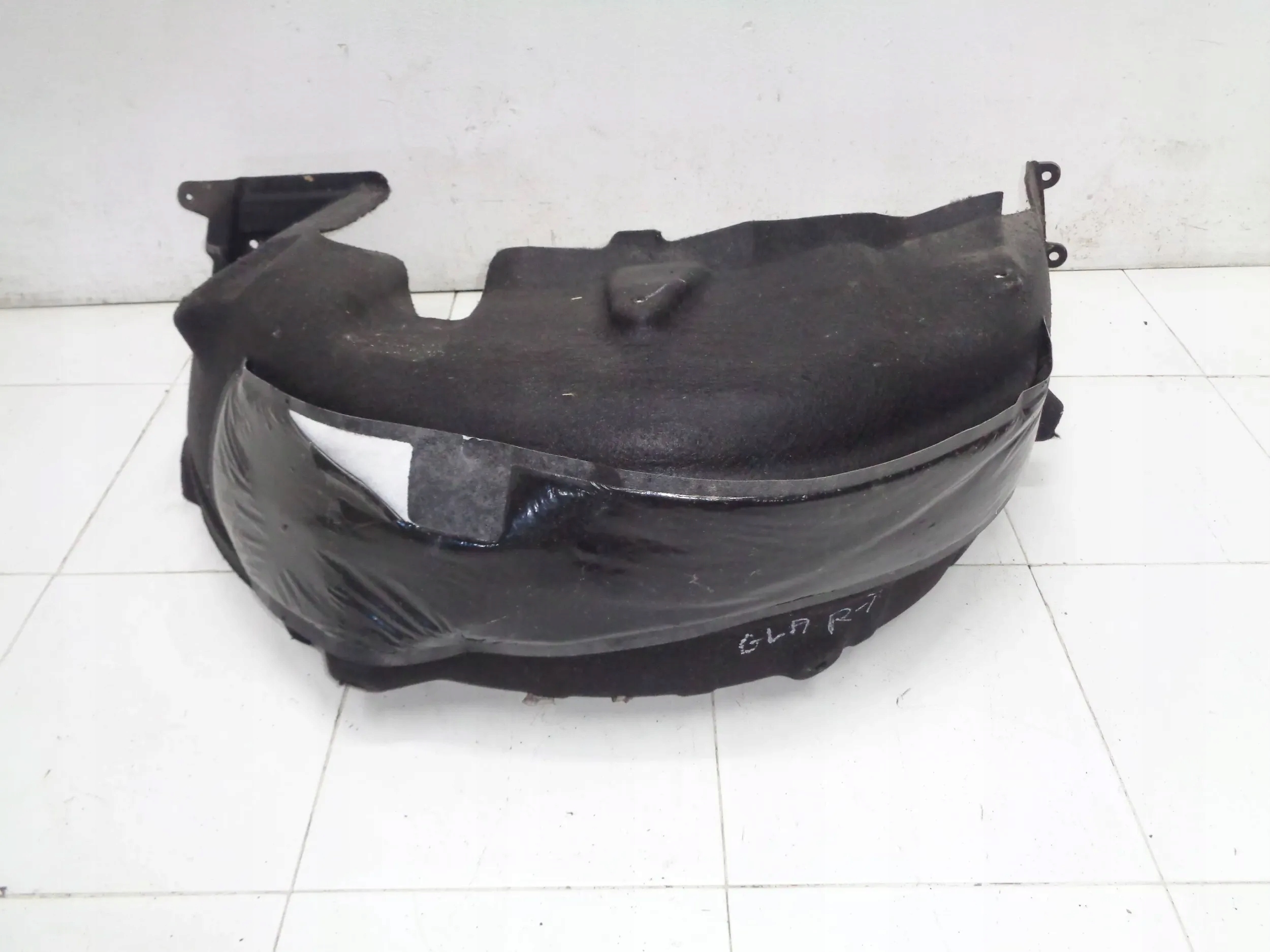 MERCEDES GLA W156 mudguard right rear part 13-19R