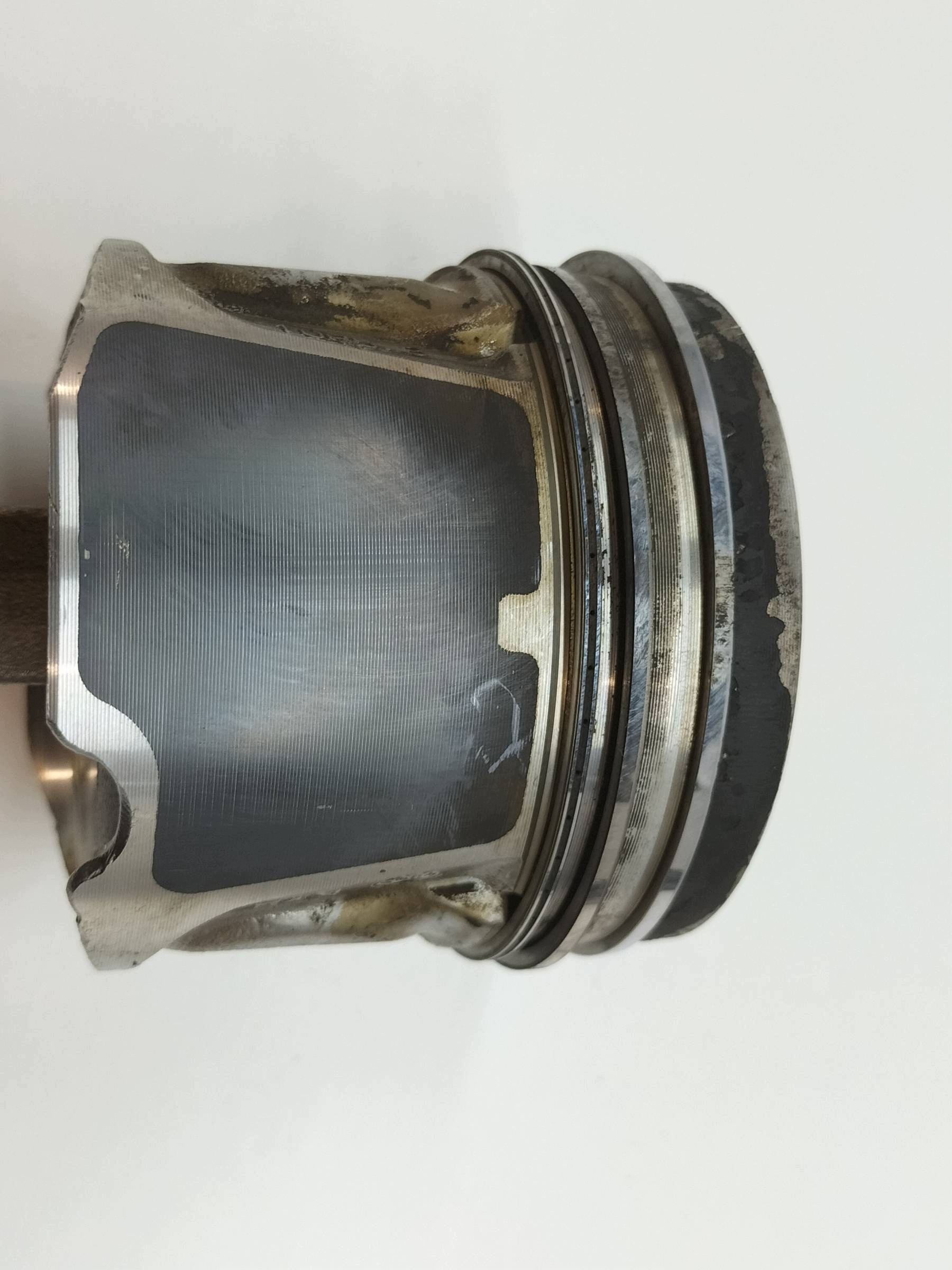 piston connecting rod 2.0 DCI Renault Espace IV (2003-2014)