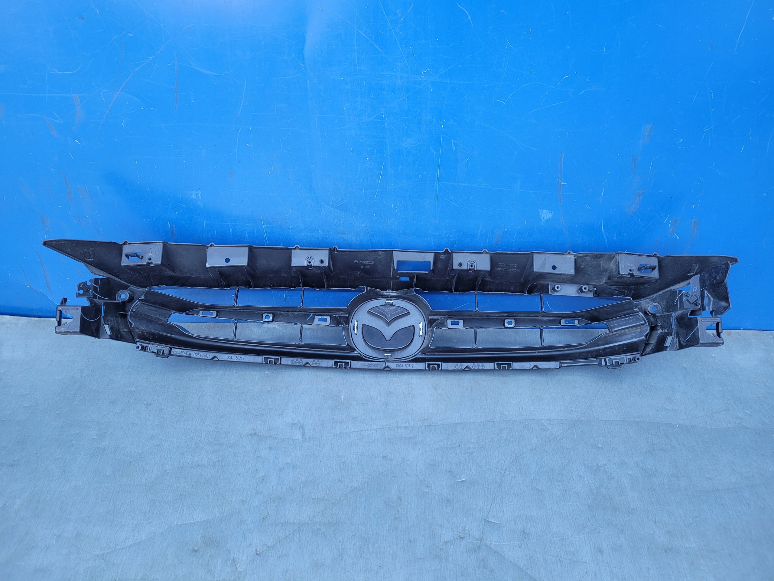Mazda 2 DE Kühlergrill FRONTGRILL Kühlergitter D09J50712 - Thumbnail 10