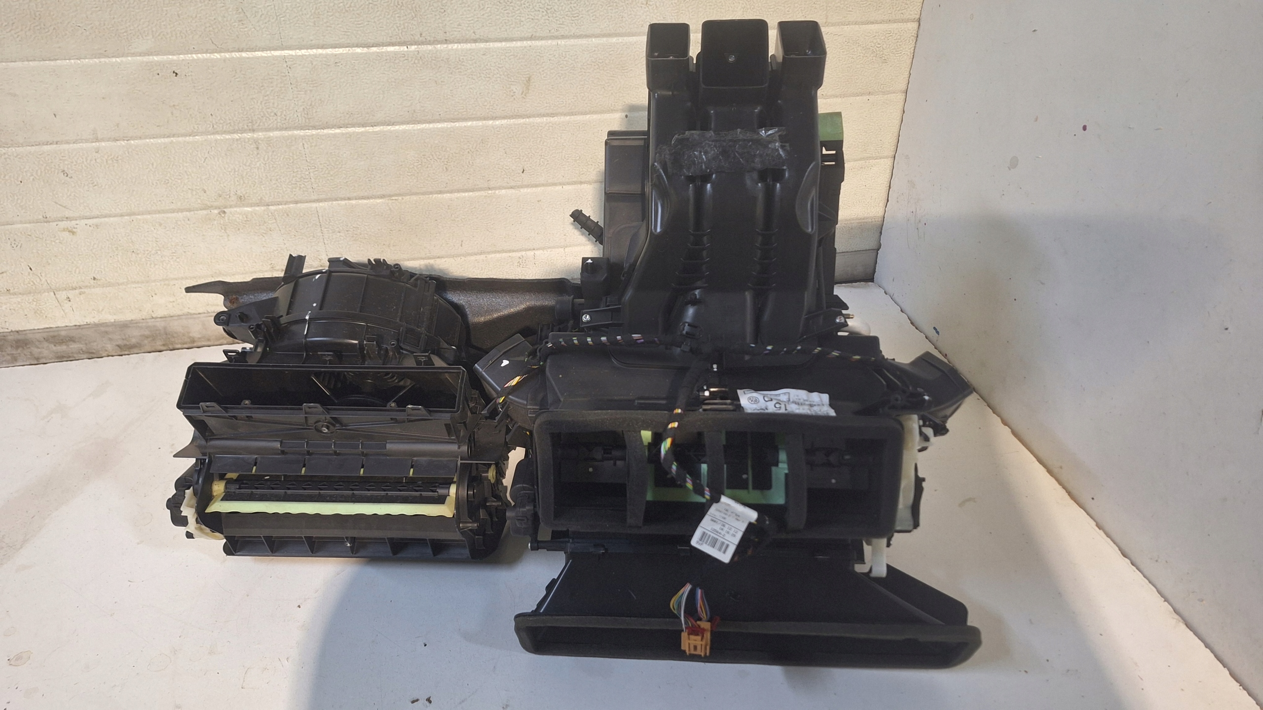 радиатор отопителя vw SKODA seat 5Q1820005AE