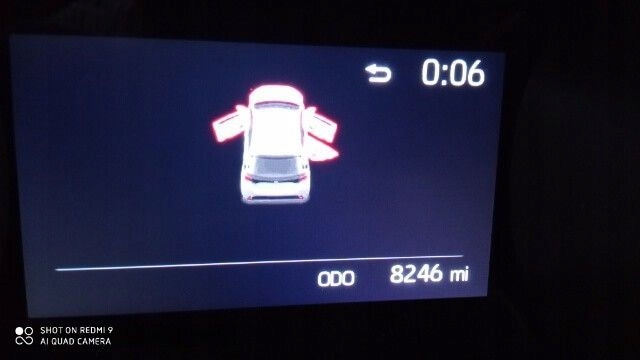 SZYBA DRZWI PRAWY TYŁ CIEMNA TOYOTA YARIS IV 2020 Strona zabudowy przód - prawa