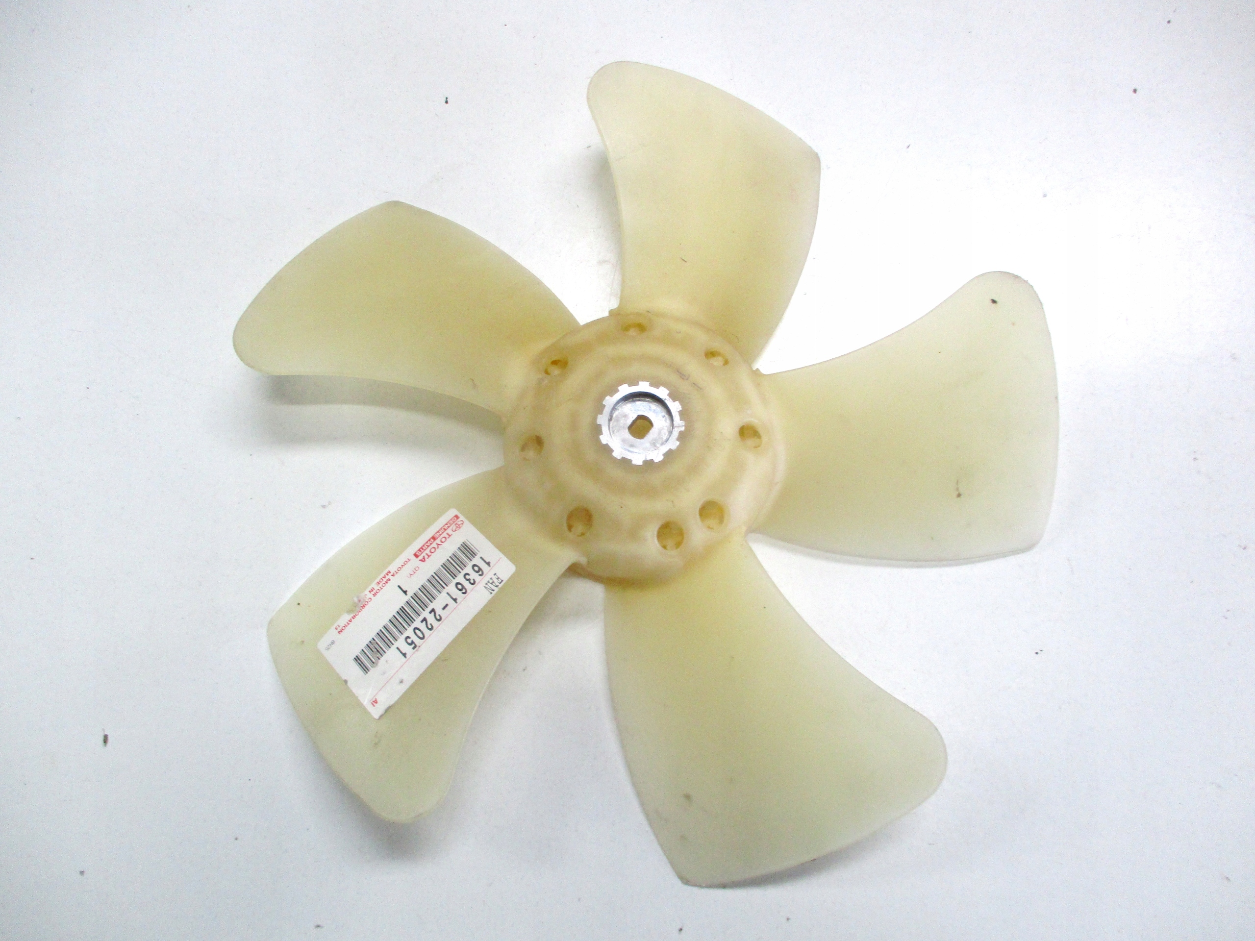 ZBIORNICZEK SPRYSKIWACZY LEXUS GS430 85355-30030