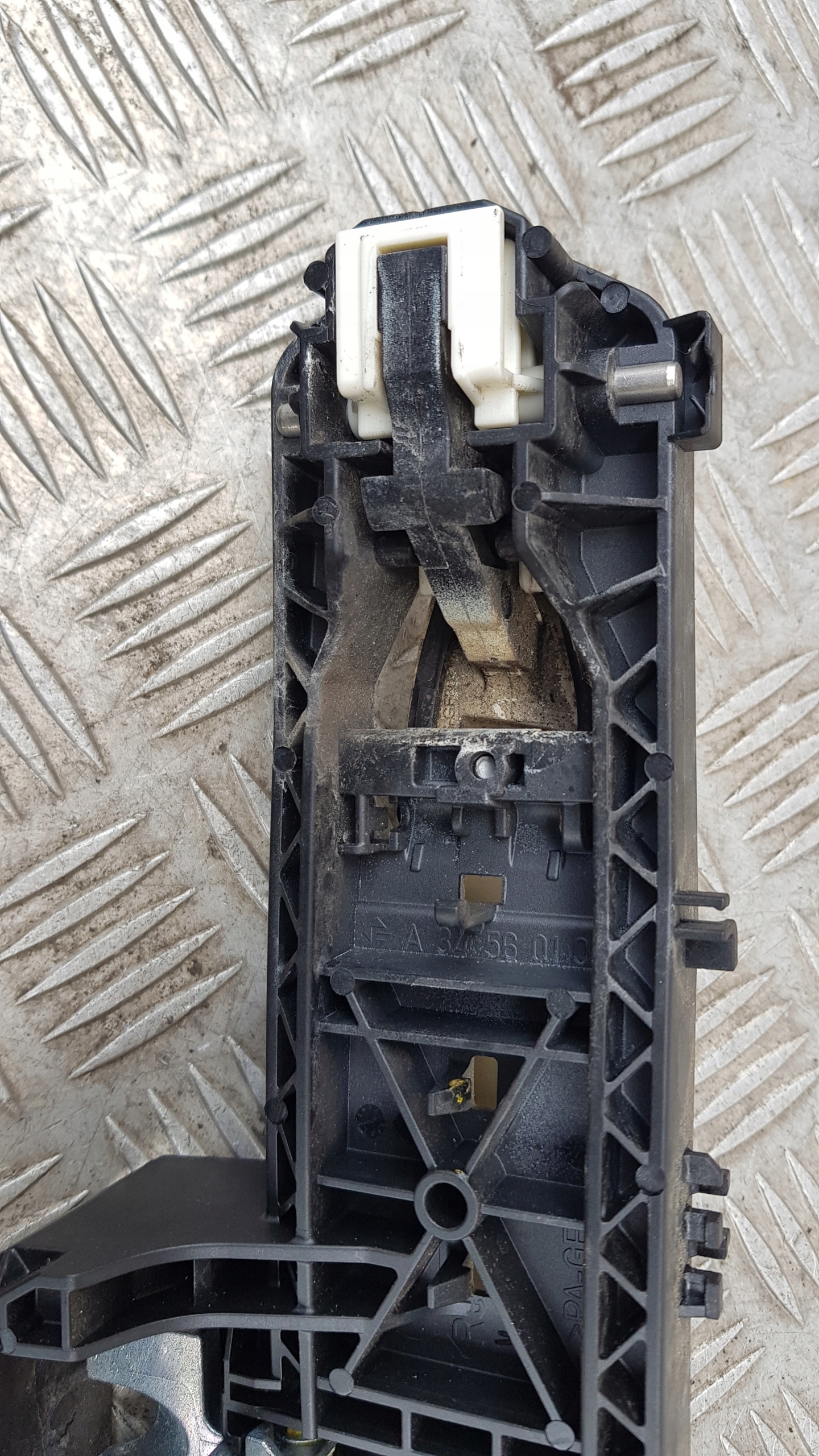 MERCEDES W212 handle right front support exterior