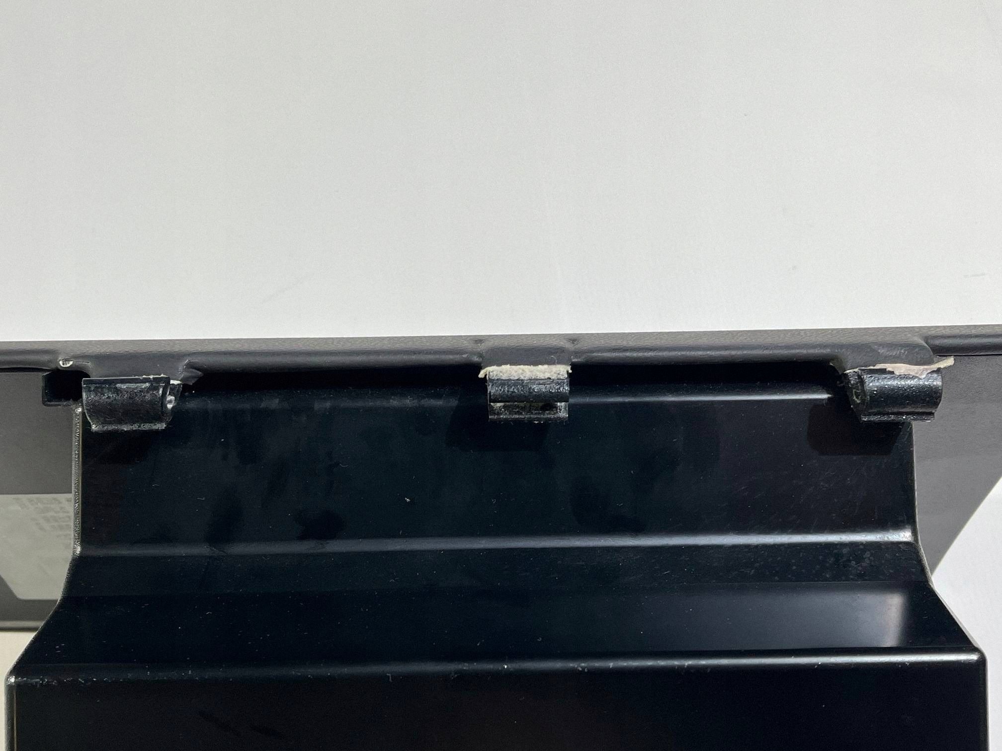 pretinac suvozača suvozača kokpitu armature Chevrolet Corvette C6 2005-2013