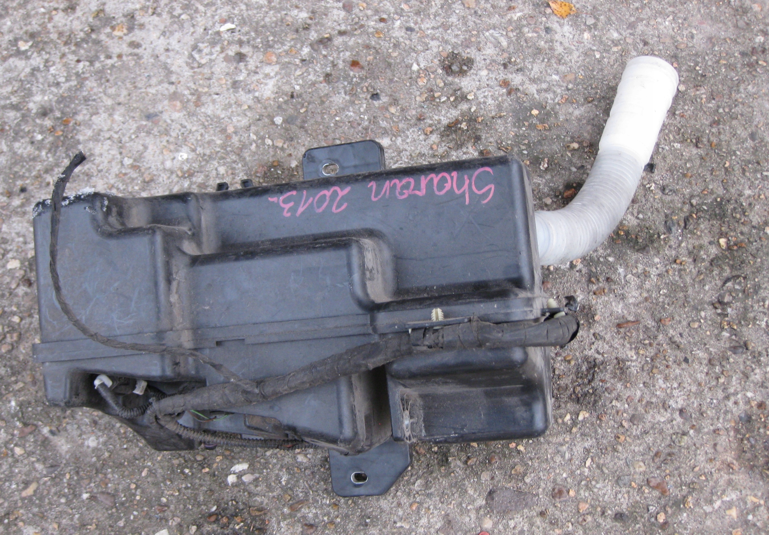 VW SHARAN 2013R. tank washer fluid tank 5N0955453