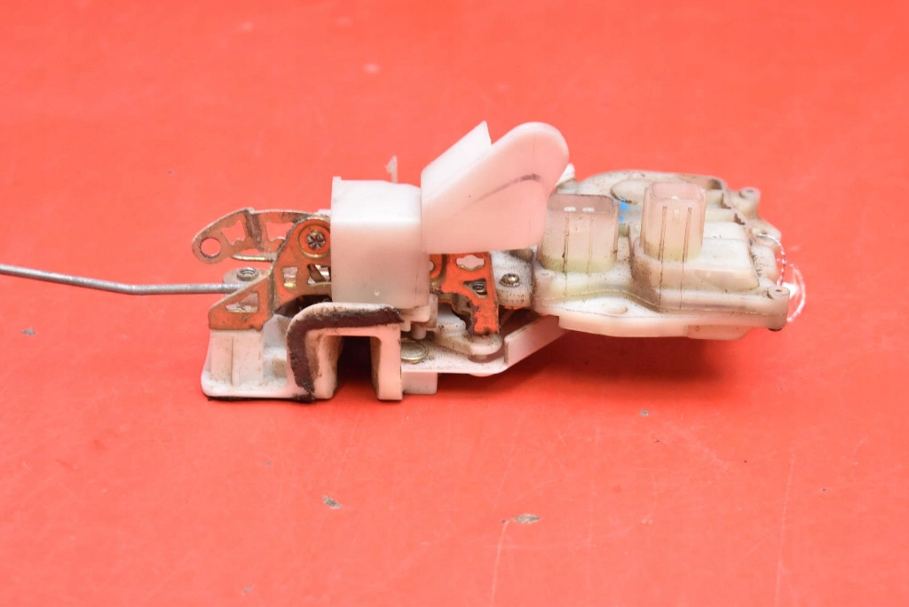 lock door left front front EU HONDA CRV 2 II LIFT 04-06