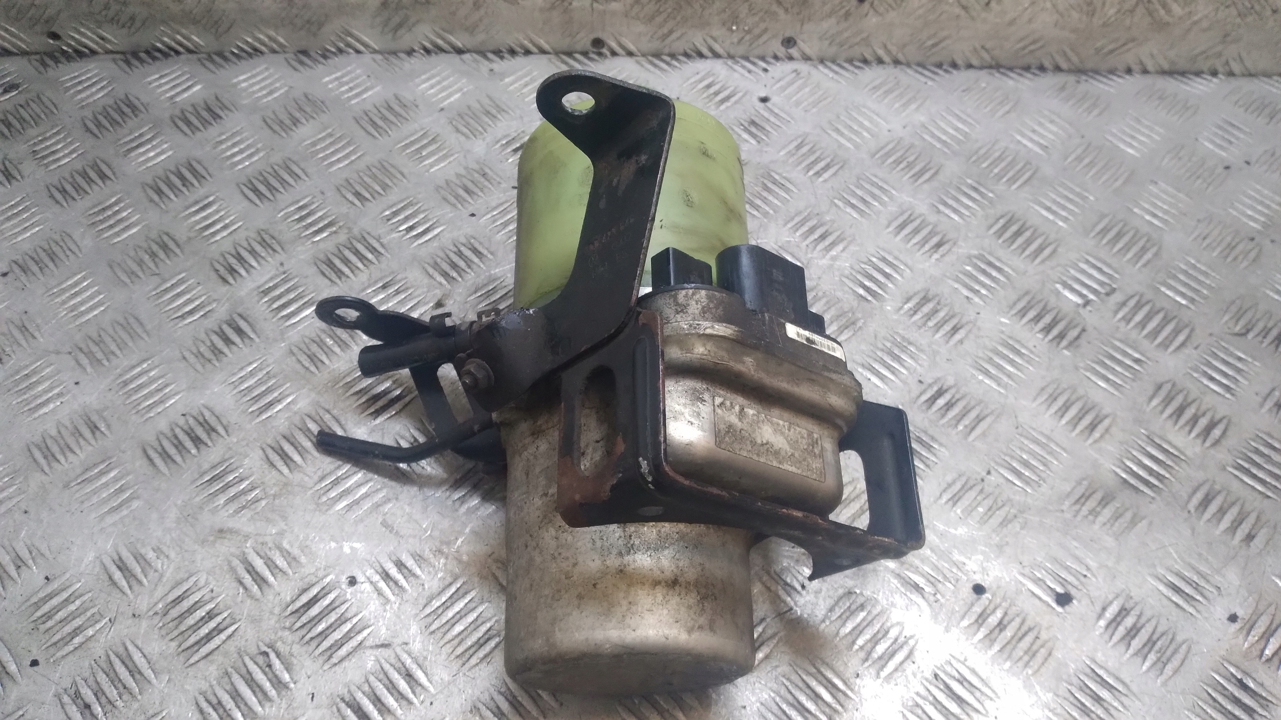 servo pump electrical VOLKSWAGEN POLO 4 6Q0423371
