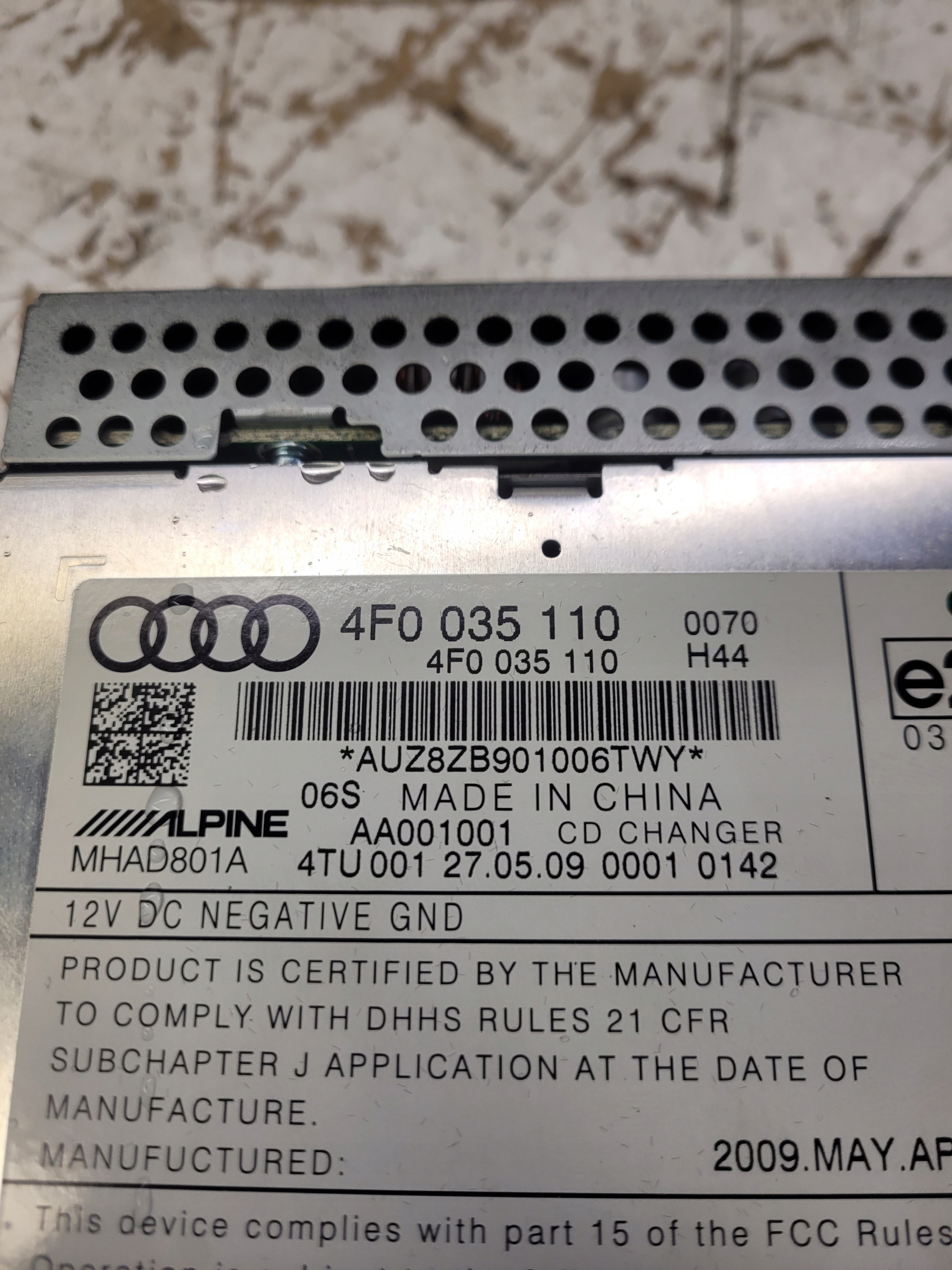 changer CD AUDI Q7 A6 C6 LIFT 4F0035110