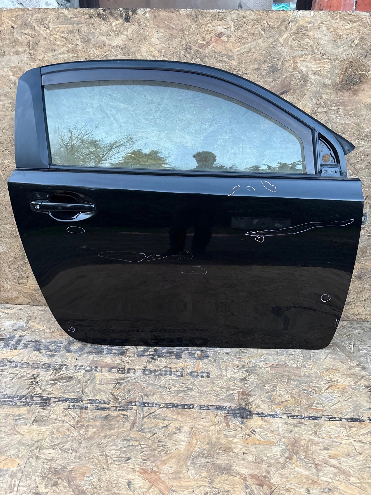 door front front right Toyota IQ black,