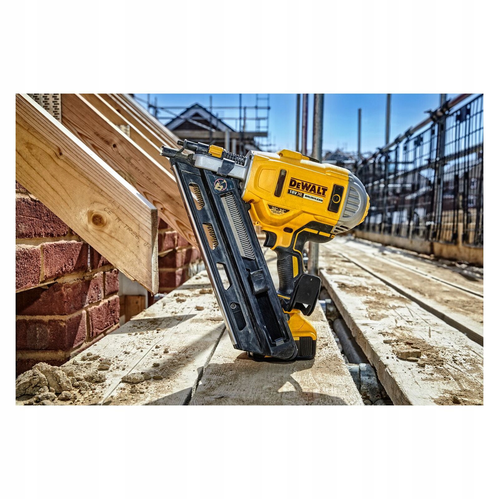 Gwoździarka DeWalt 18V bezszczotkowa 2-biegowa XR Kod producenta DCN692N