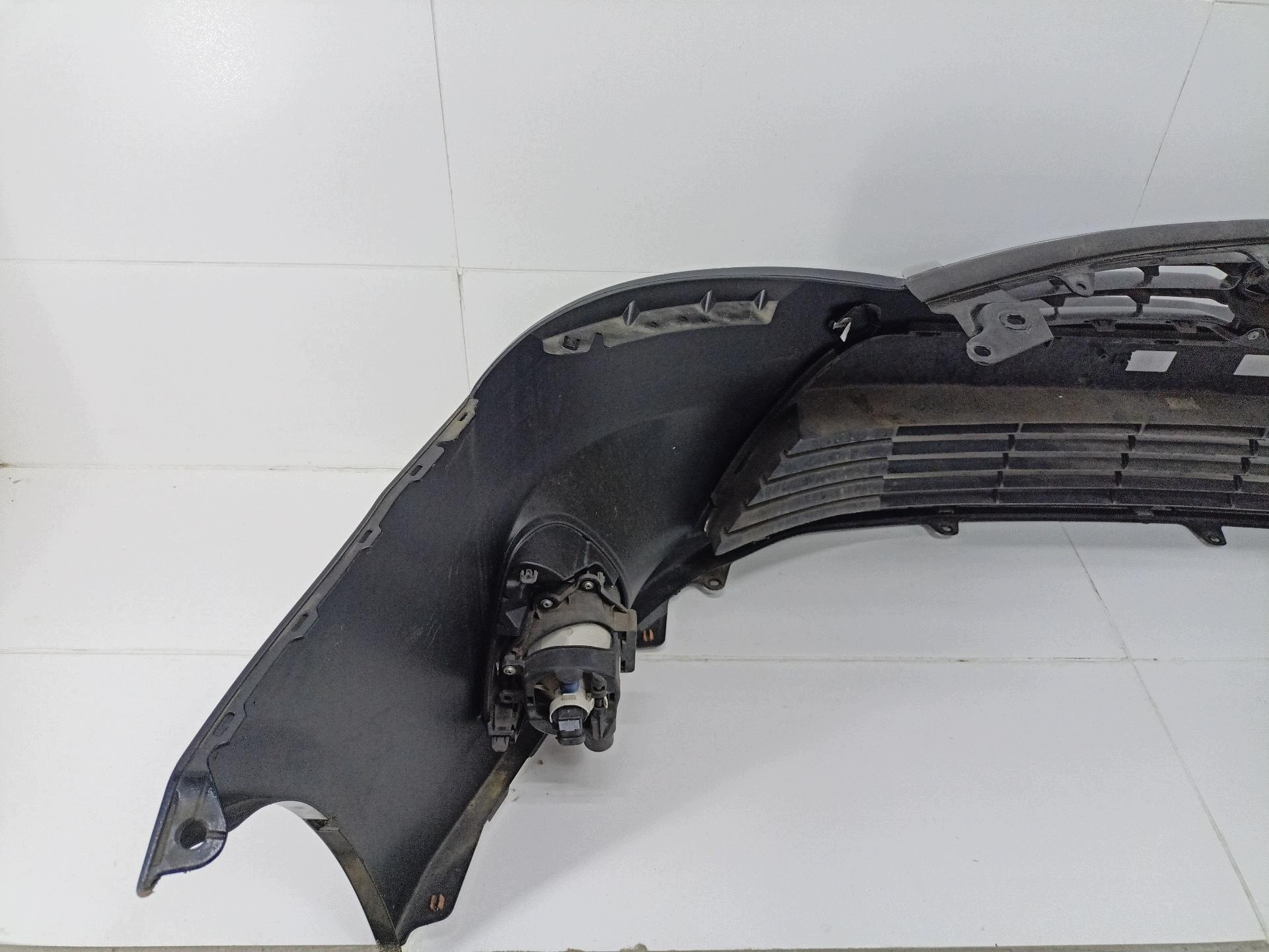 bumper front Toyota Avensis 3 T270 facelift ZRT272W 2014