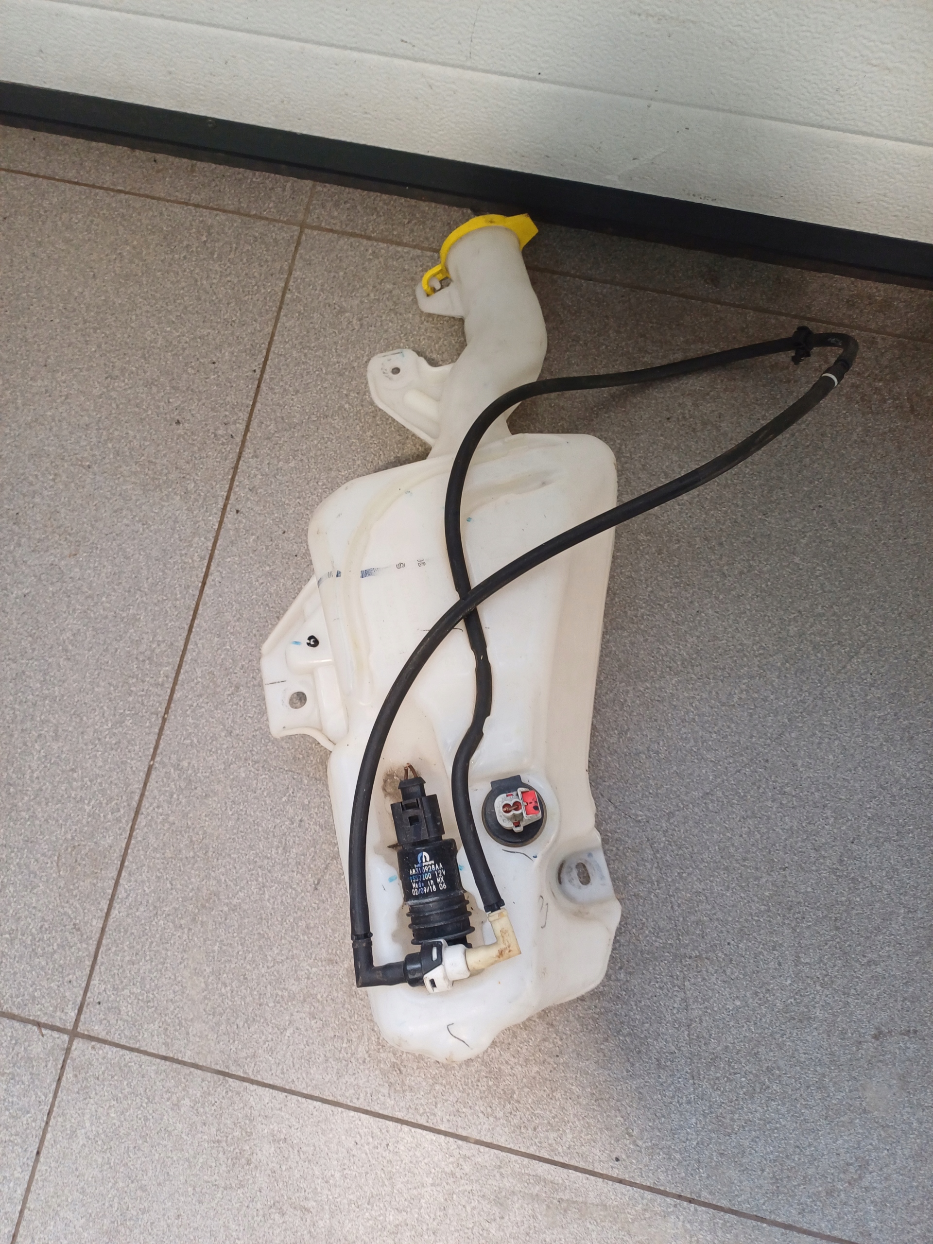serbatoio LIQUIDO LAVAFARI JEEP COMPASS 2 II 2018R- 55112669AA