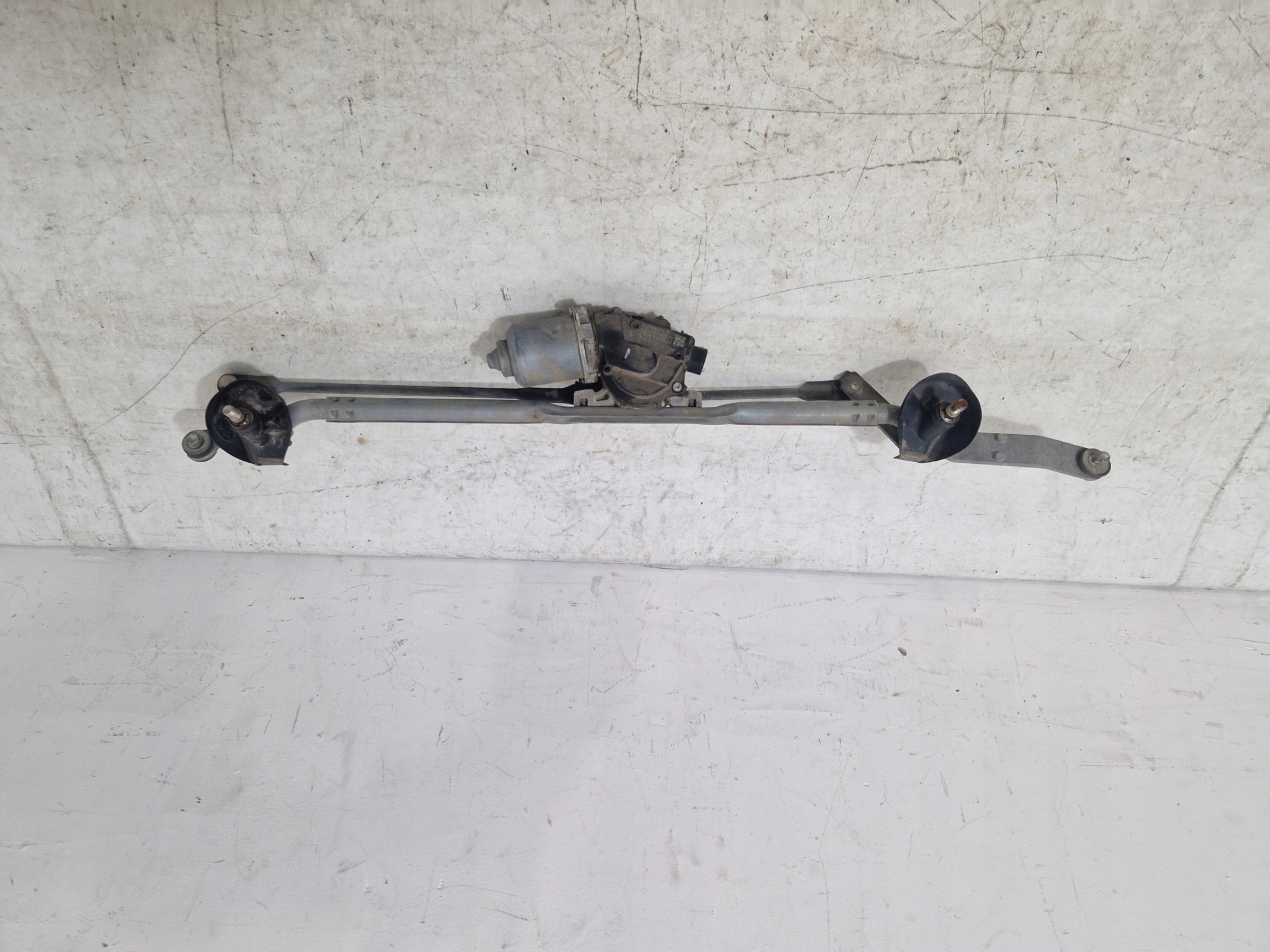 DODGE CHARGER 2019- Gestänge Motor Wischer 57010291AG
