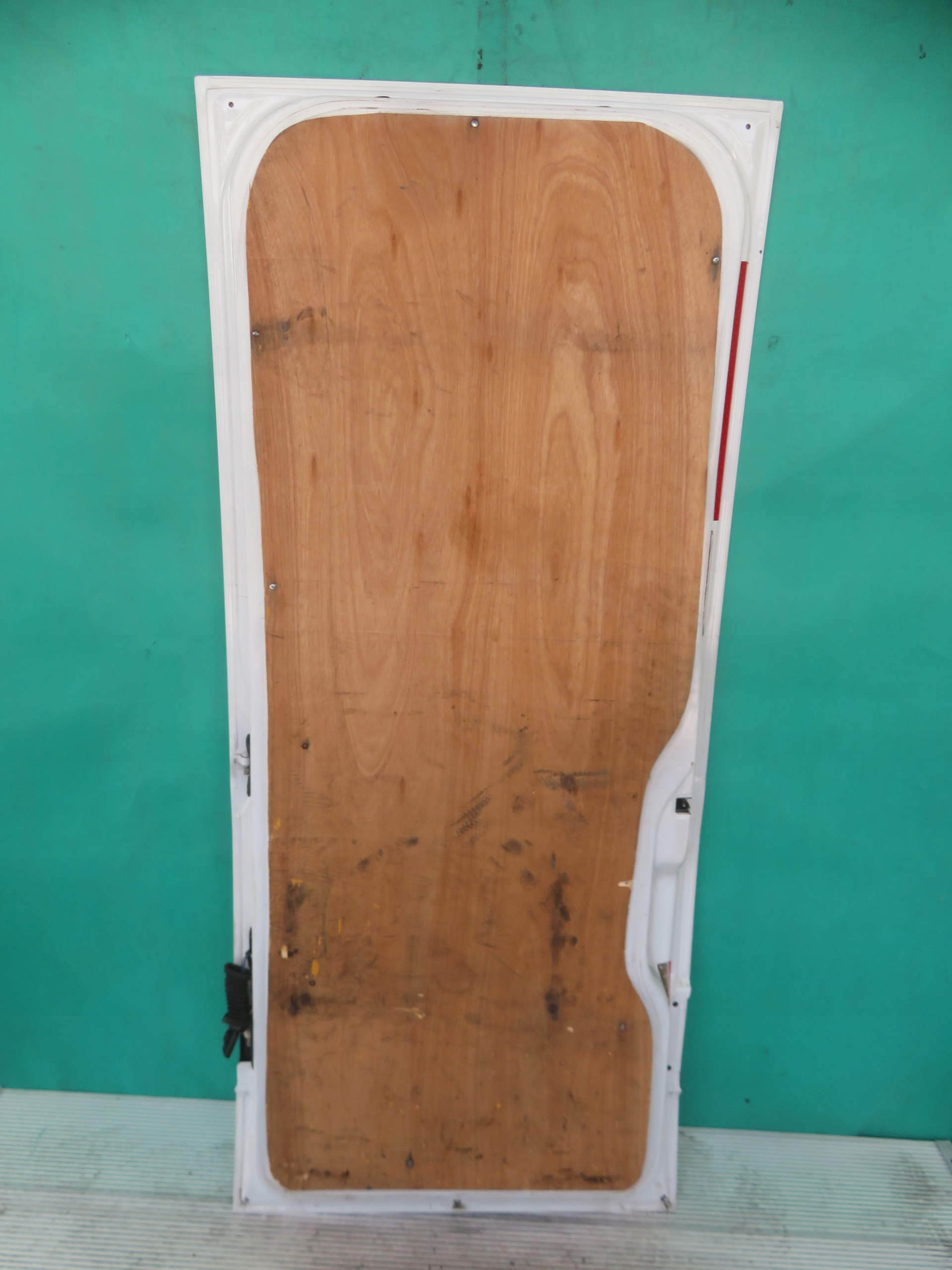 door right rear. DUBEL KABINA MERCEDES SPRINTER 19R