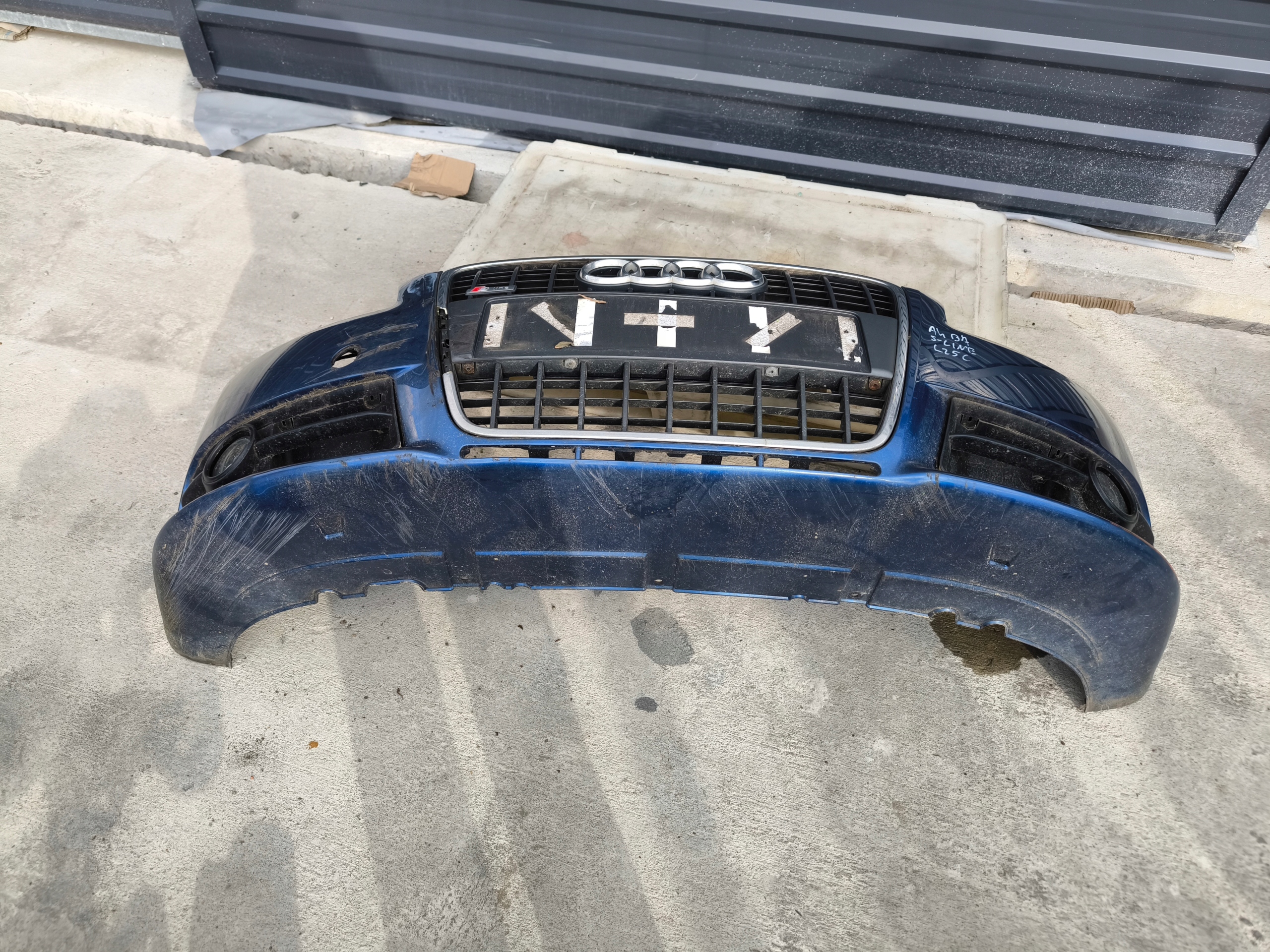 bumper front complete AUDI A4 B7 S LINE LZ5C DO POPRAWEK !!!