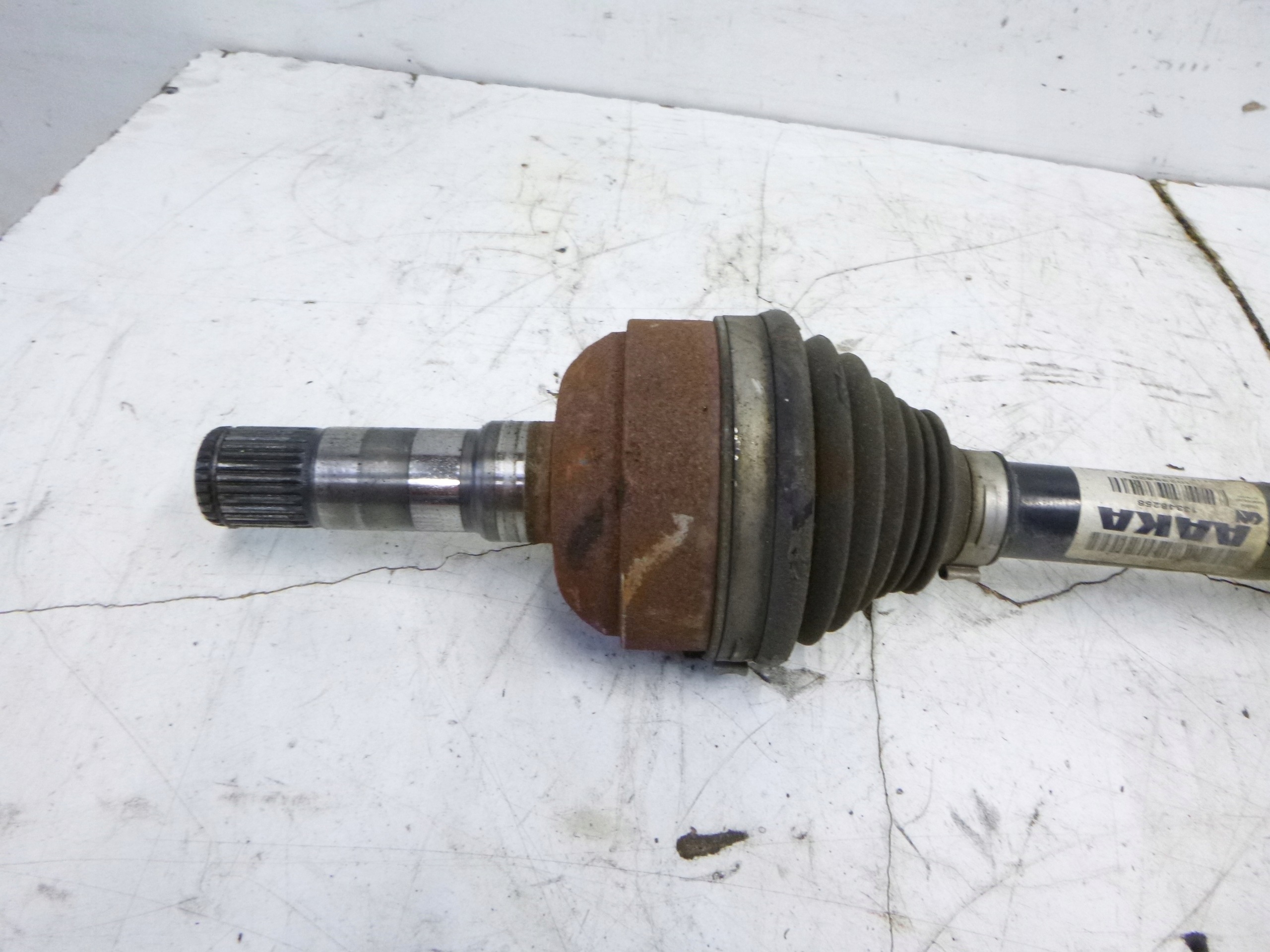 semi-axis drive left front Opel Insignia A 2.0 CDTI 08-13 13348258 AAKA