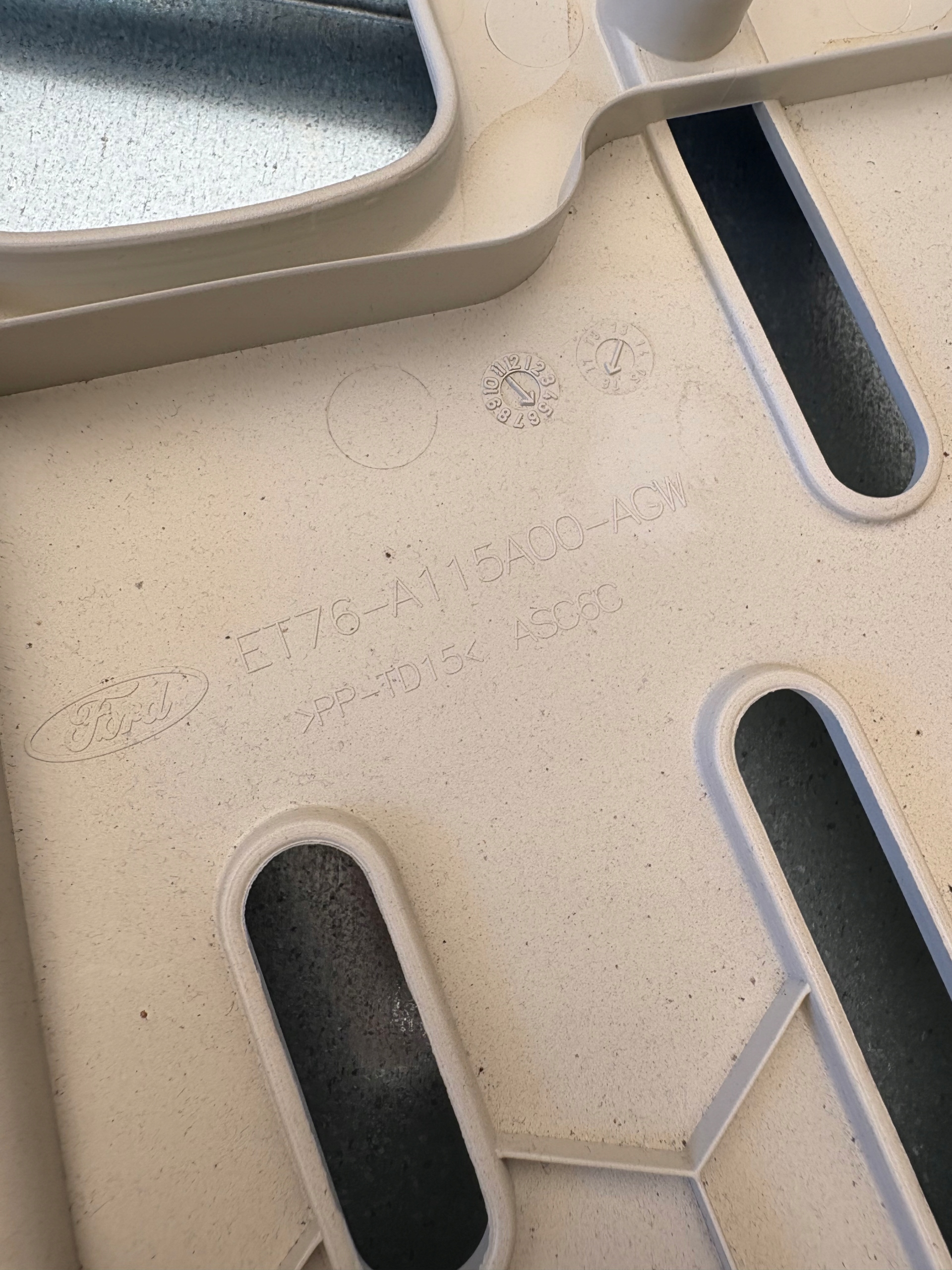 FORD TOURNEO COURIER Abdeckung, Hutablage Dachhimmel Dachverkleidung Handschuhfach ET76-A115A00-AGW