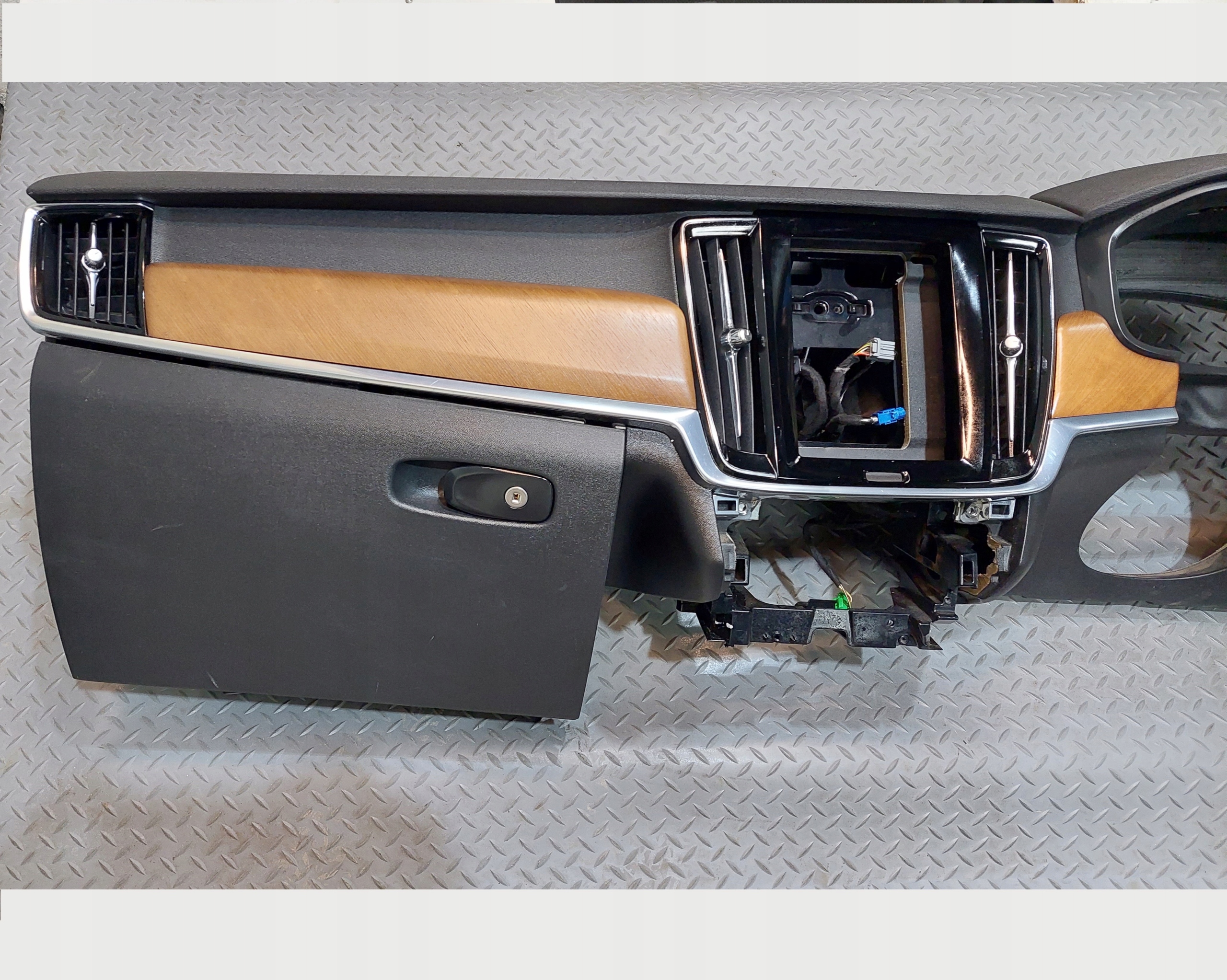 dashboard cockpit console DASHBOARD UK ANGLIK VOLVO S90 II V90 INSCRIPTION
