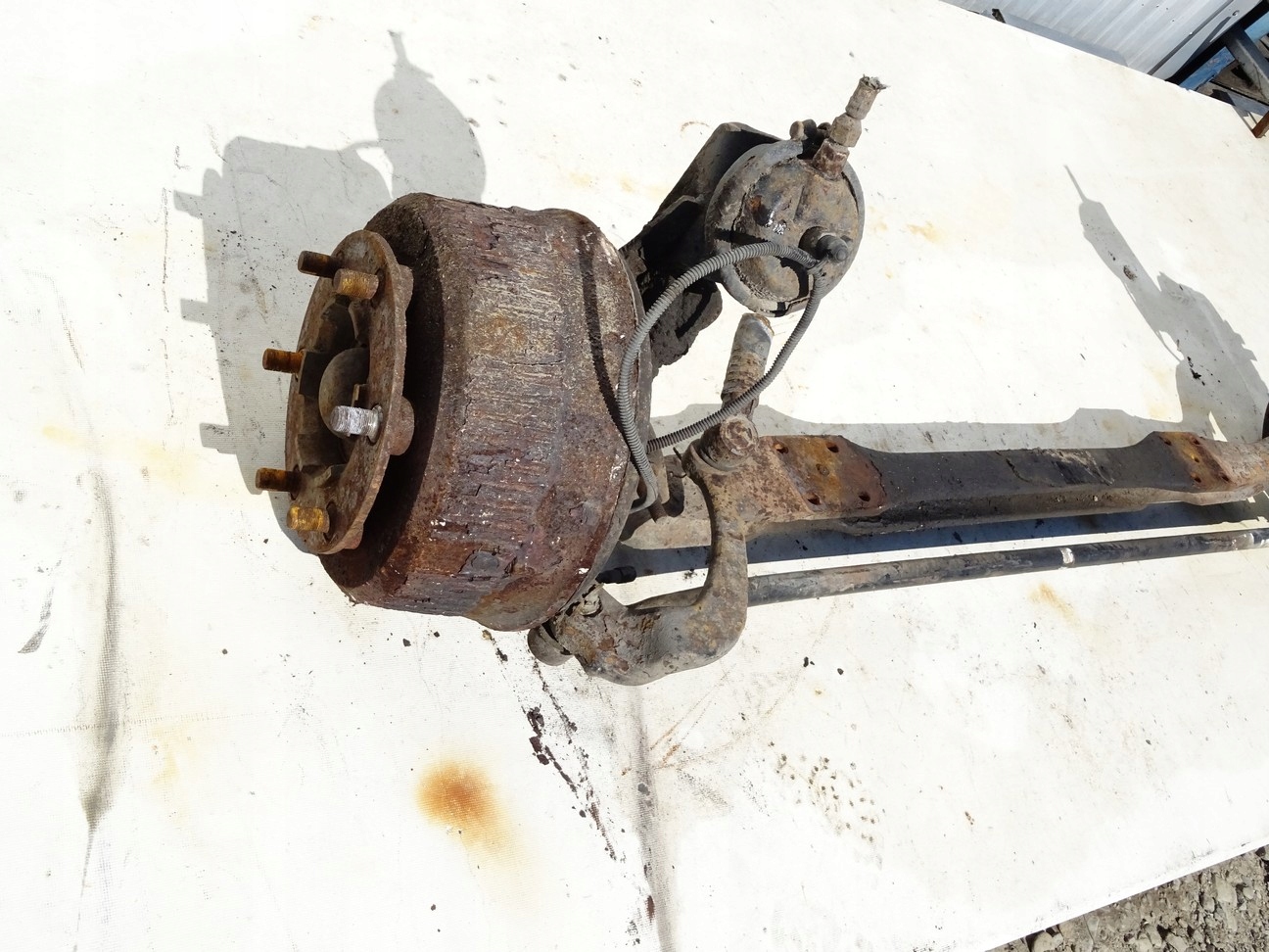 OŚ PRZÓD ISUZU N Van (minibus) KM ZAWIESZENIE PRZEDNIA Producent części OEM