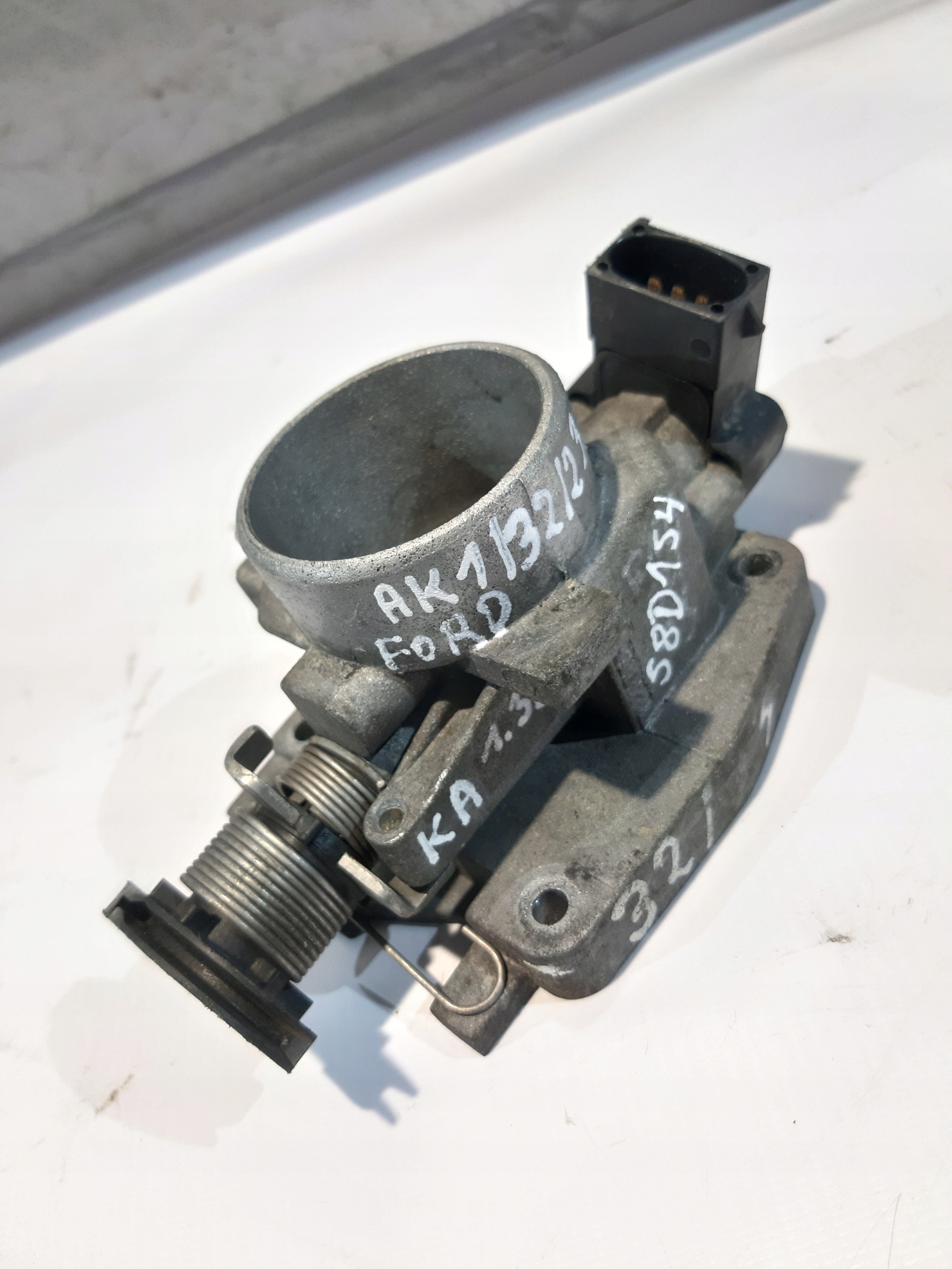 Ford KA 1.3B Valvola a farfalla OE 96BF9E927DA