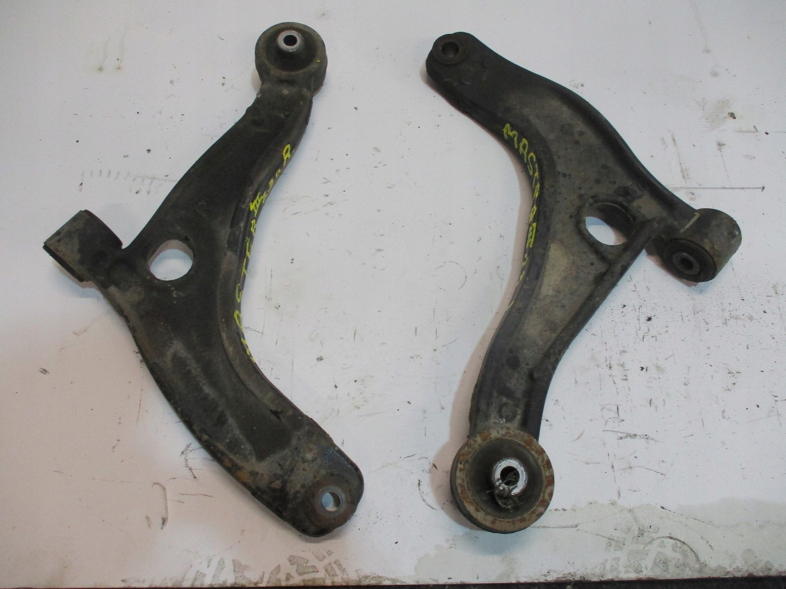 QUERLENKER RENAULT MASTER III 2,3D RECHTS