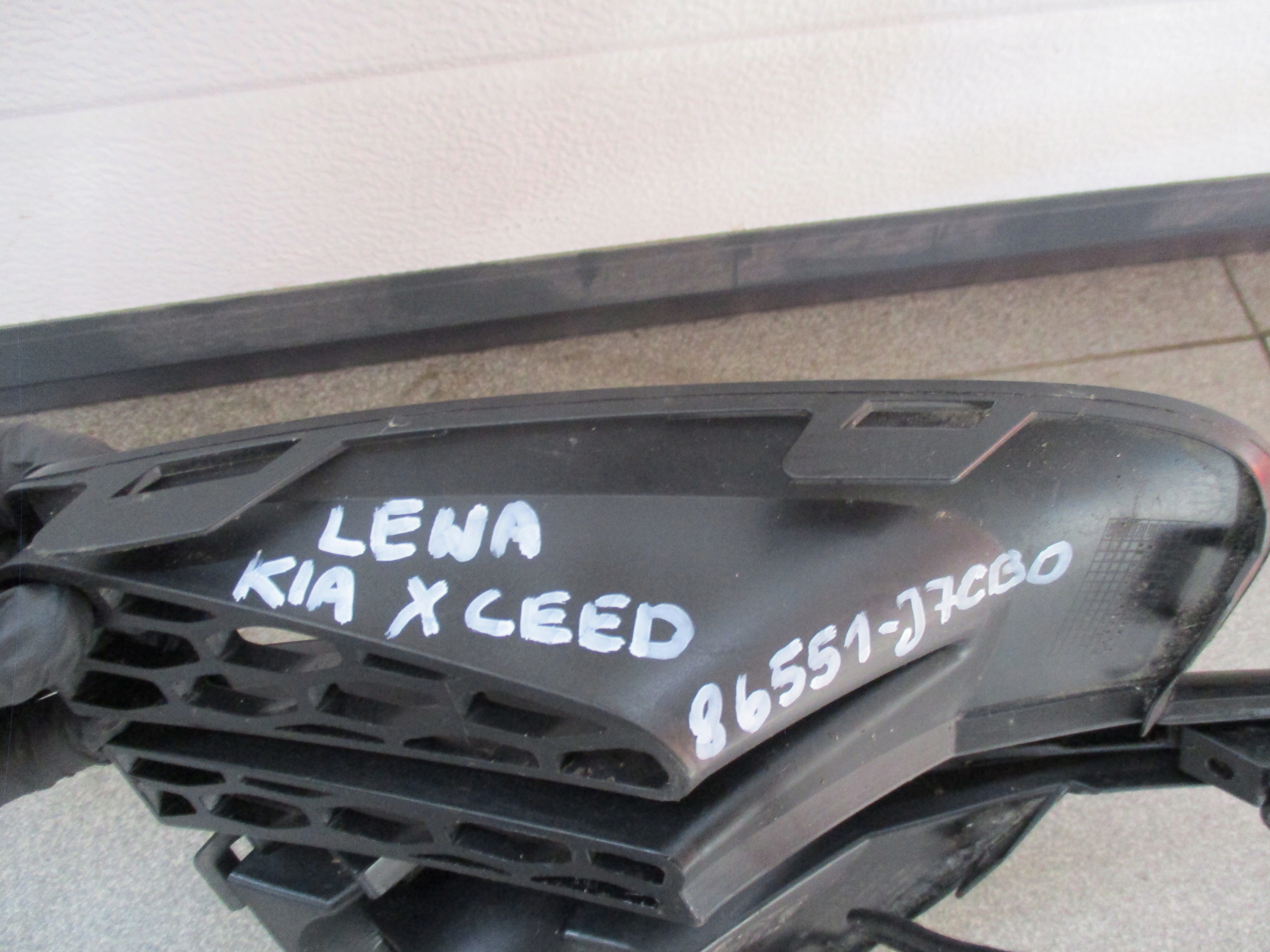 mřížka nárazníku předek přední levá KIA X- CEED