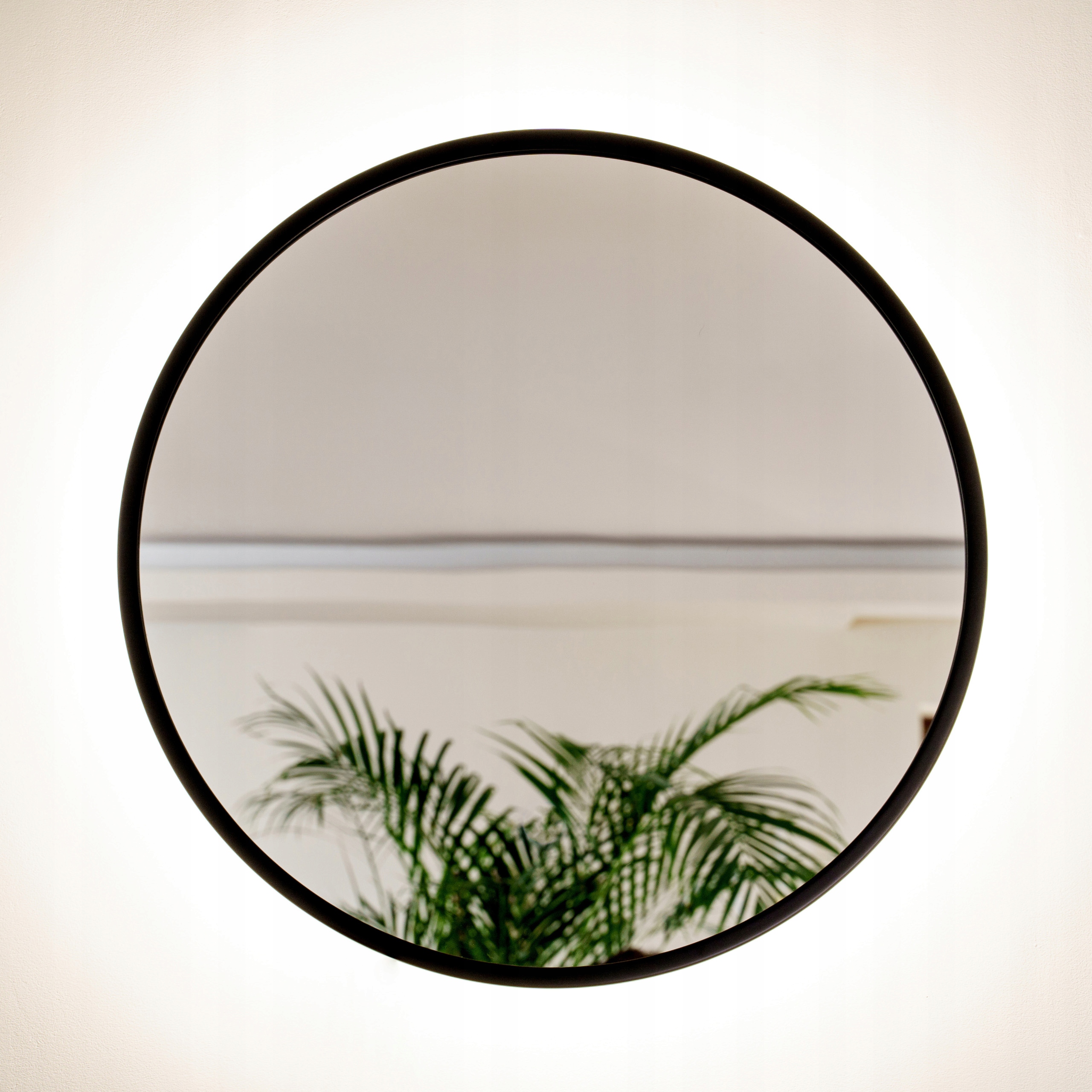 LUSTRO PODŚWIETLANE LED W CZARNEJ RAMIE 80CM LOFT Wykonanie gotowe