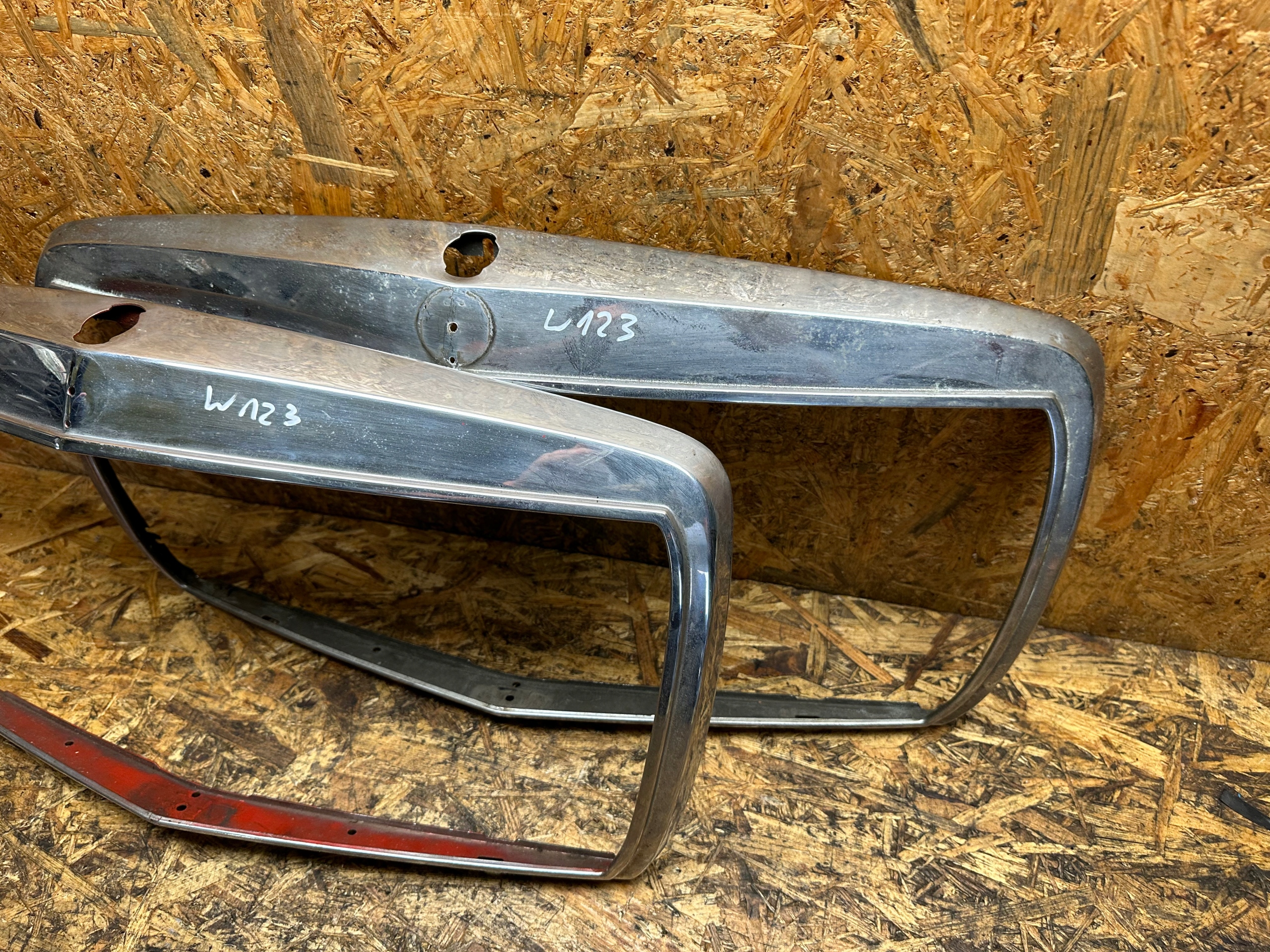 хром рамка решетка радиатора MERCEDES W123