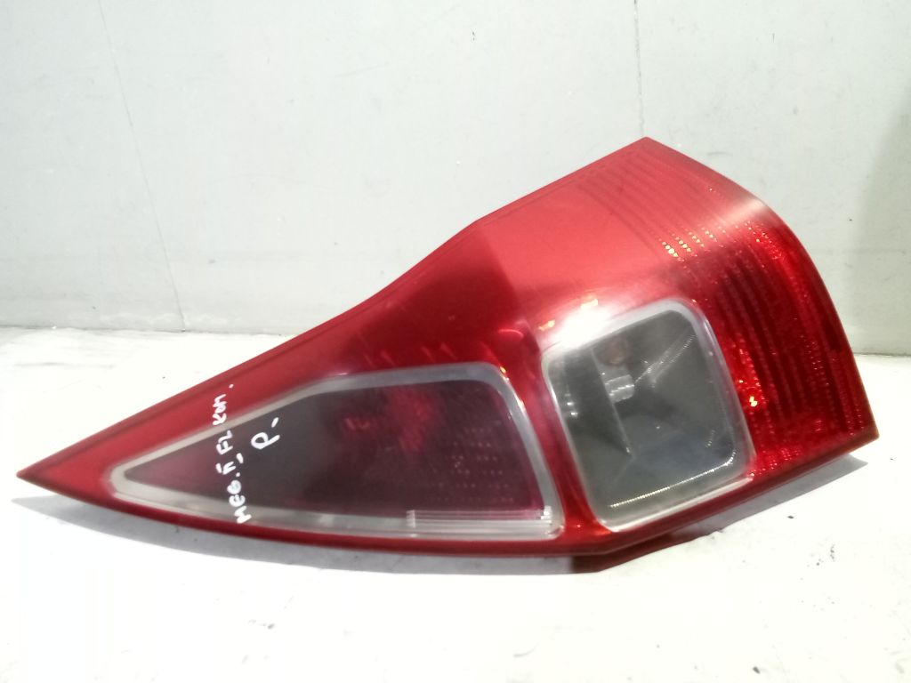 Renault Megane II lift kombi light right rear part rear