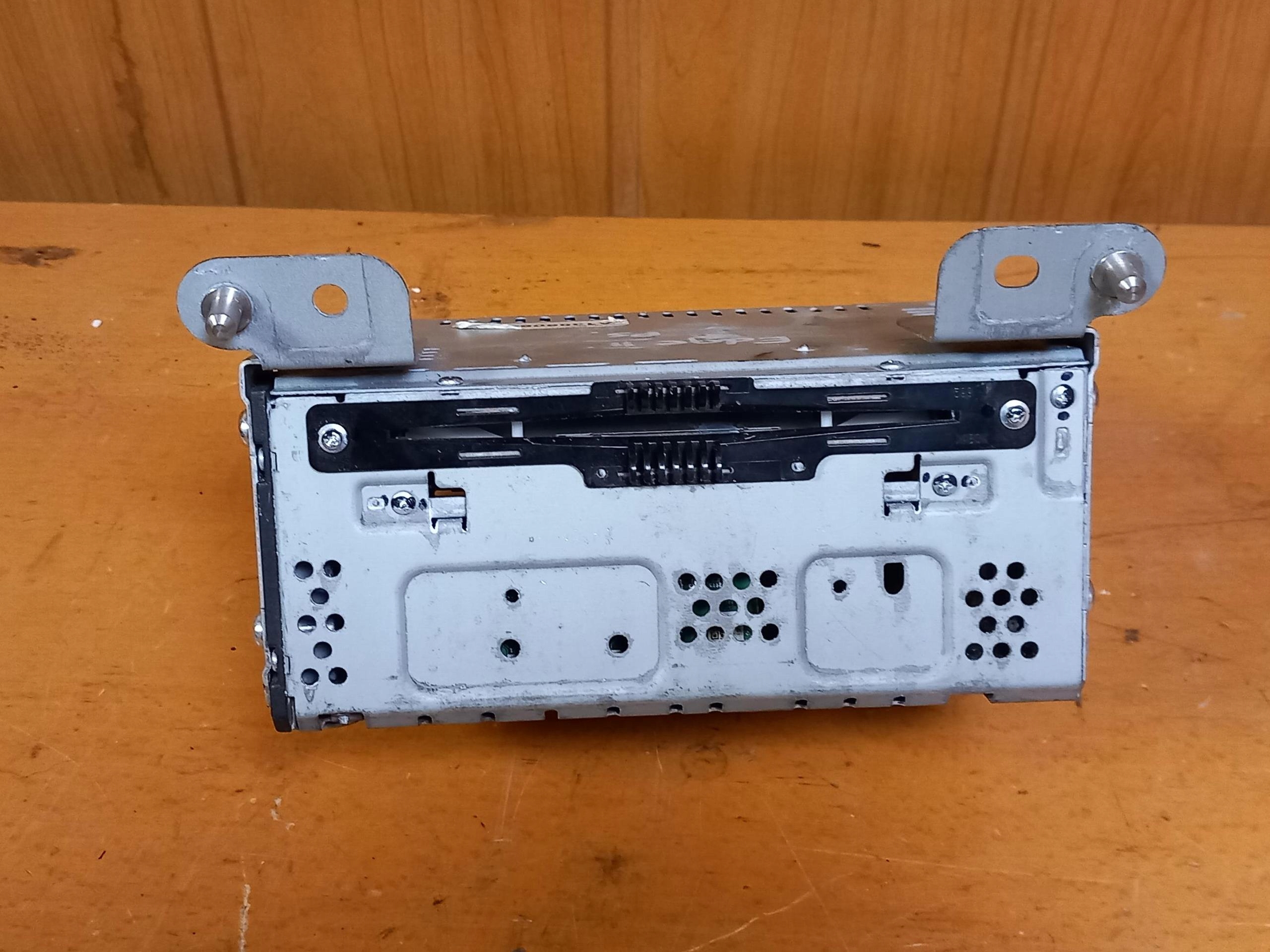 RADIO player navigation FORD EDGE II EM2T-19C107-HM 15-20