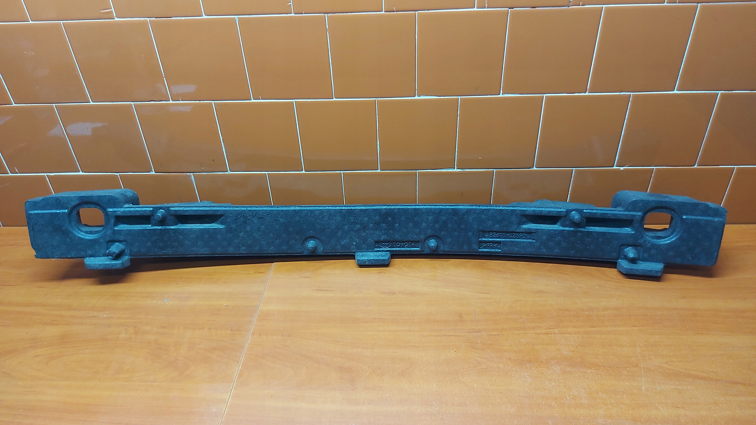 ABSORBER Polystirén nárazníku předek přední TOYOTA COROLLA E16 E18 16-19